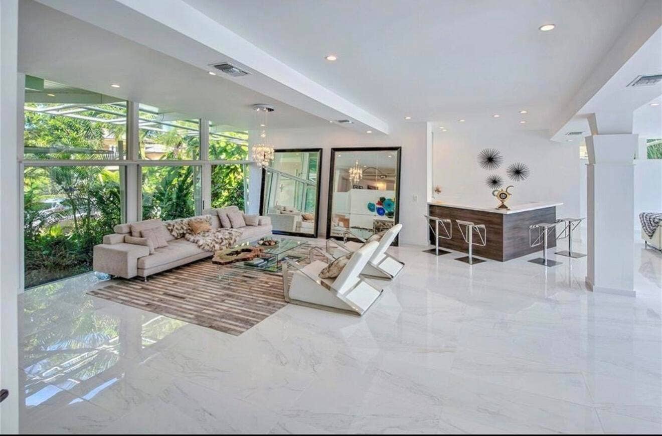 28 PELICAN Drive, Fort Lauderdale, FL 33301 IMG_7889