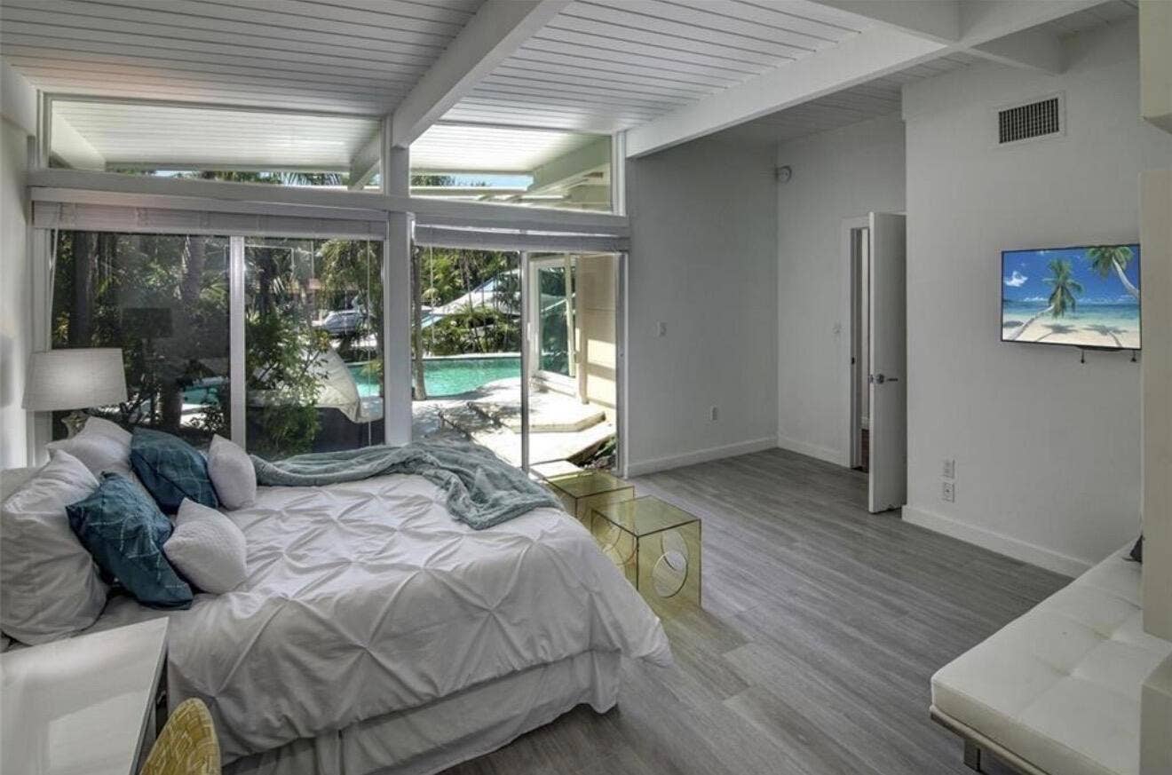 28 PELICAN Drive, Fort Lauderdale, FL 33301 IMG_7921