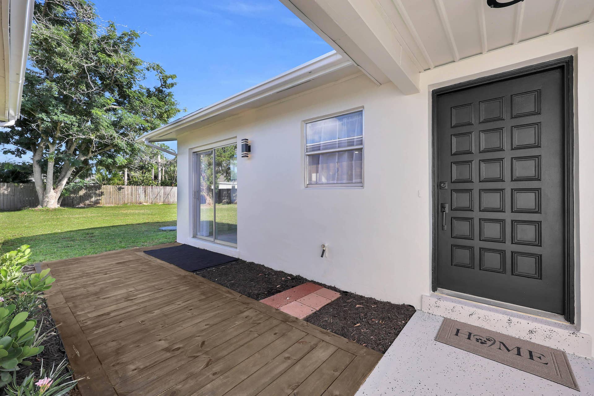 311 NW Byron Street, Port St Lucie, FL 34983 311 nw byron st - 03