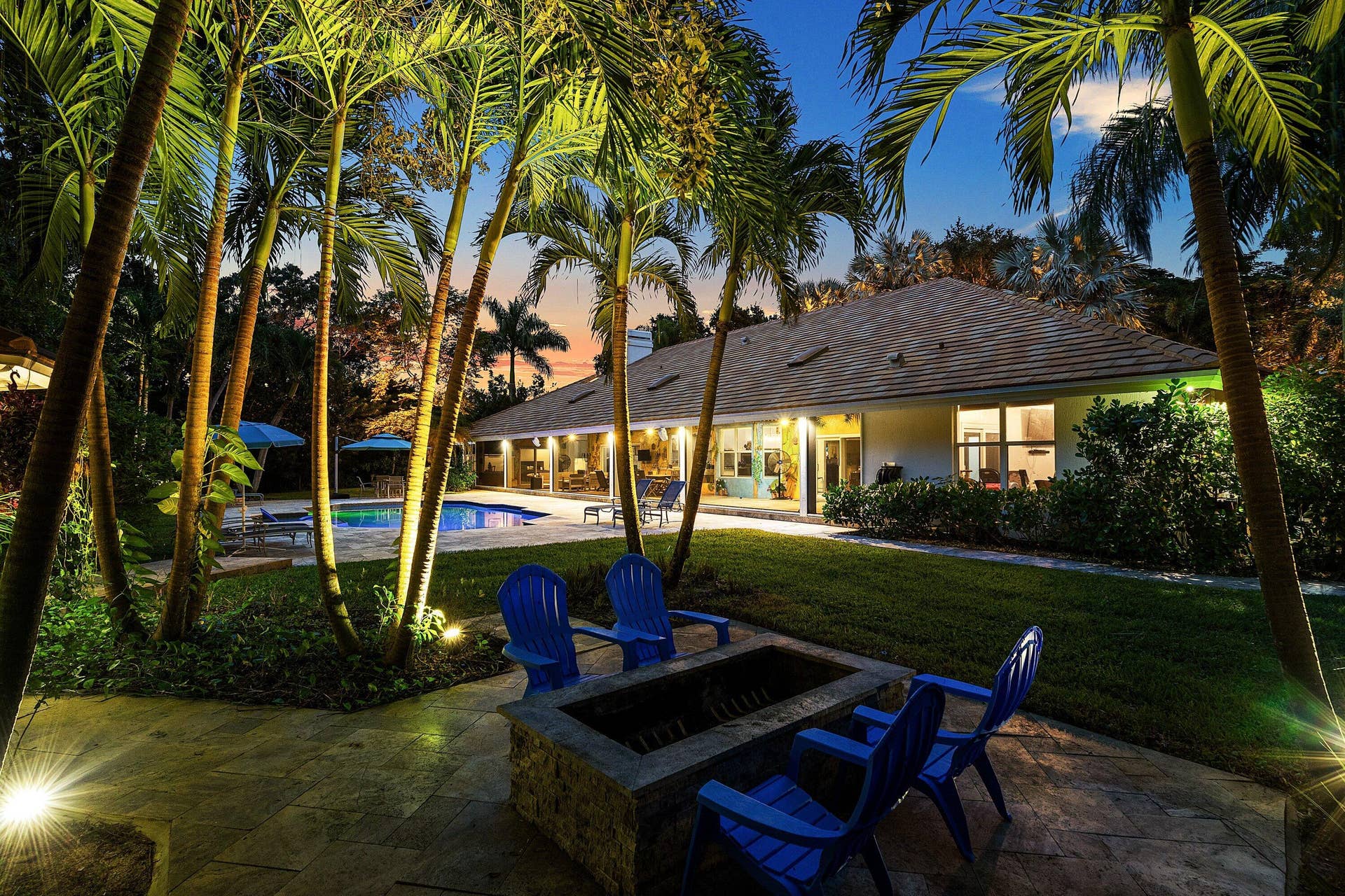 17888 Fieldbrook Circle E, Boca Raton, FL 33496 Twilight - Fire Pit