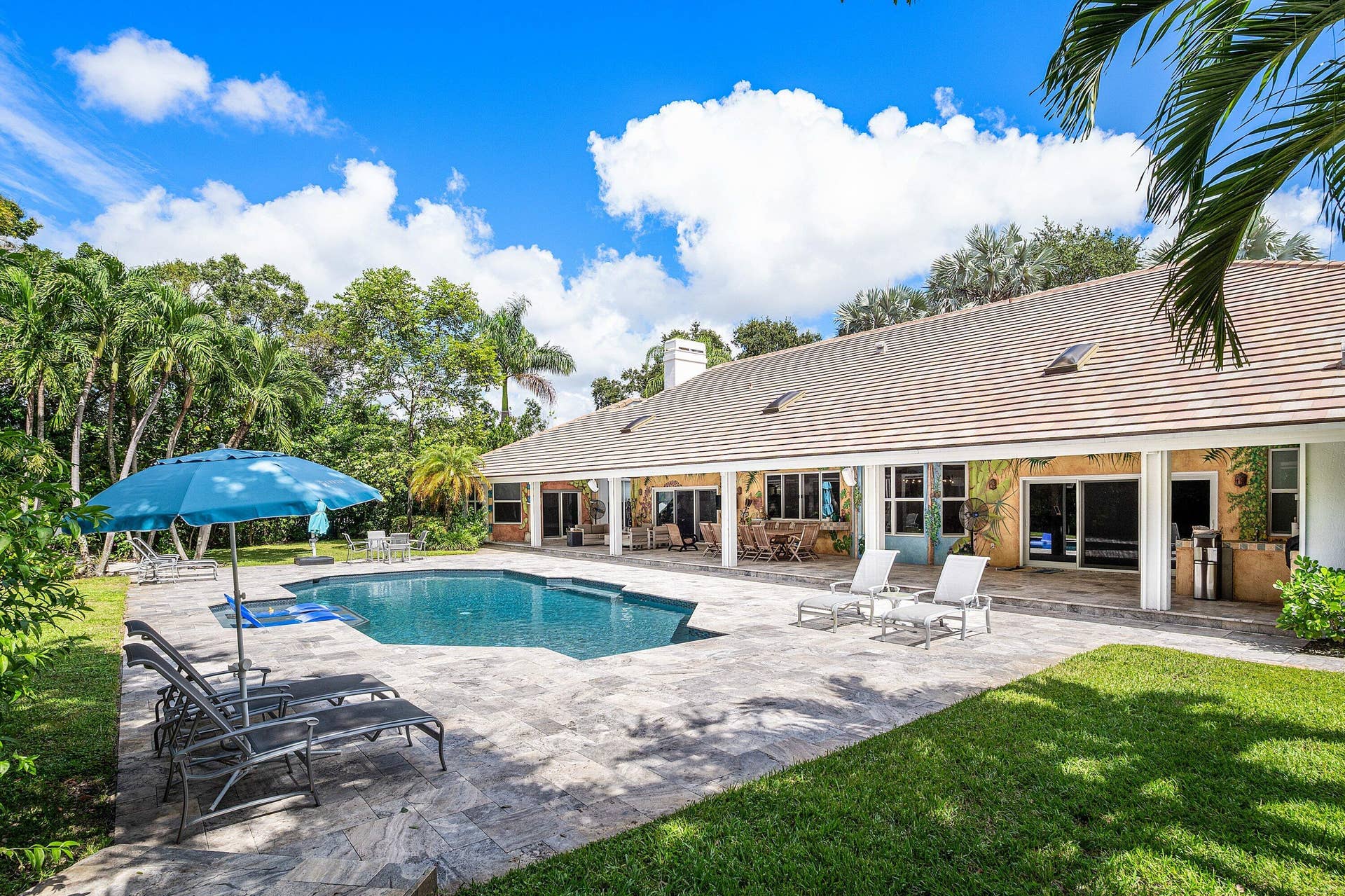 17888 Fieldbrook Circle E, Boca Raton, FL 33496 Pool