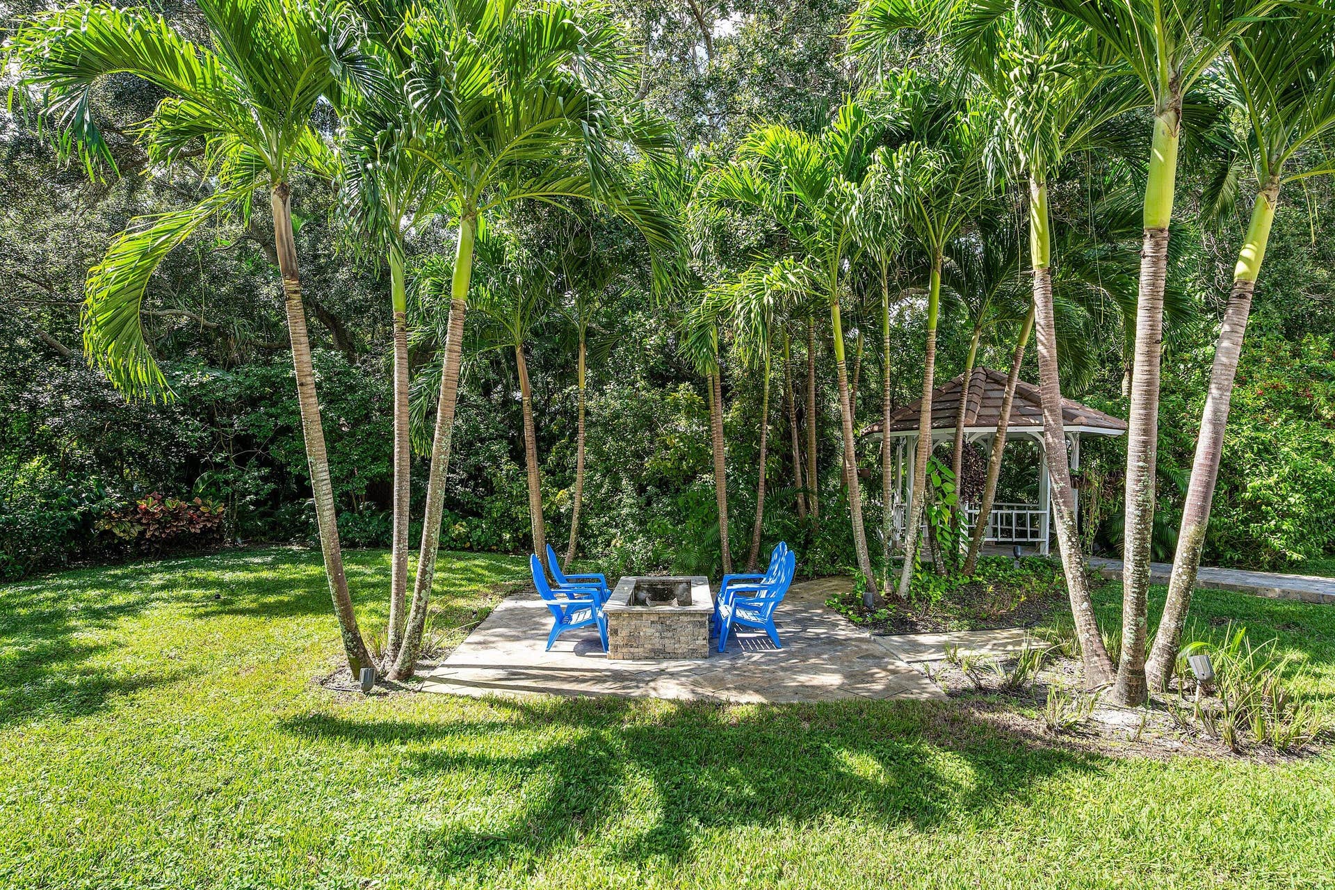 17888 Fieldbrook Circle E, Boca Raton, FL 33496 Garden Gazebo