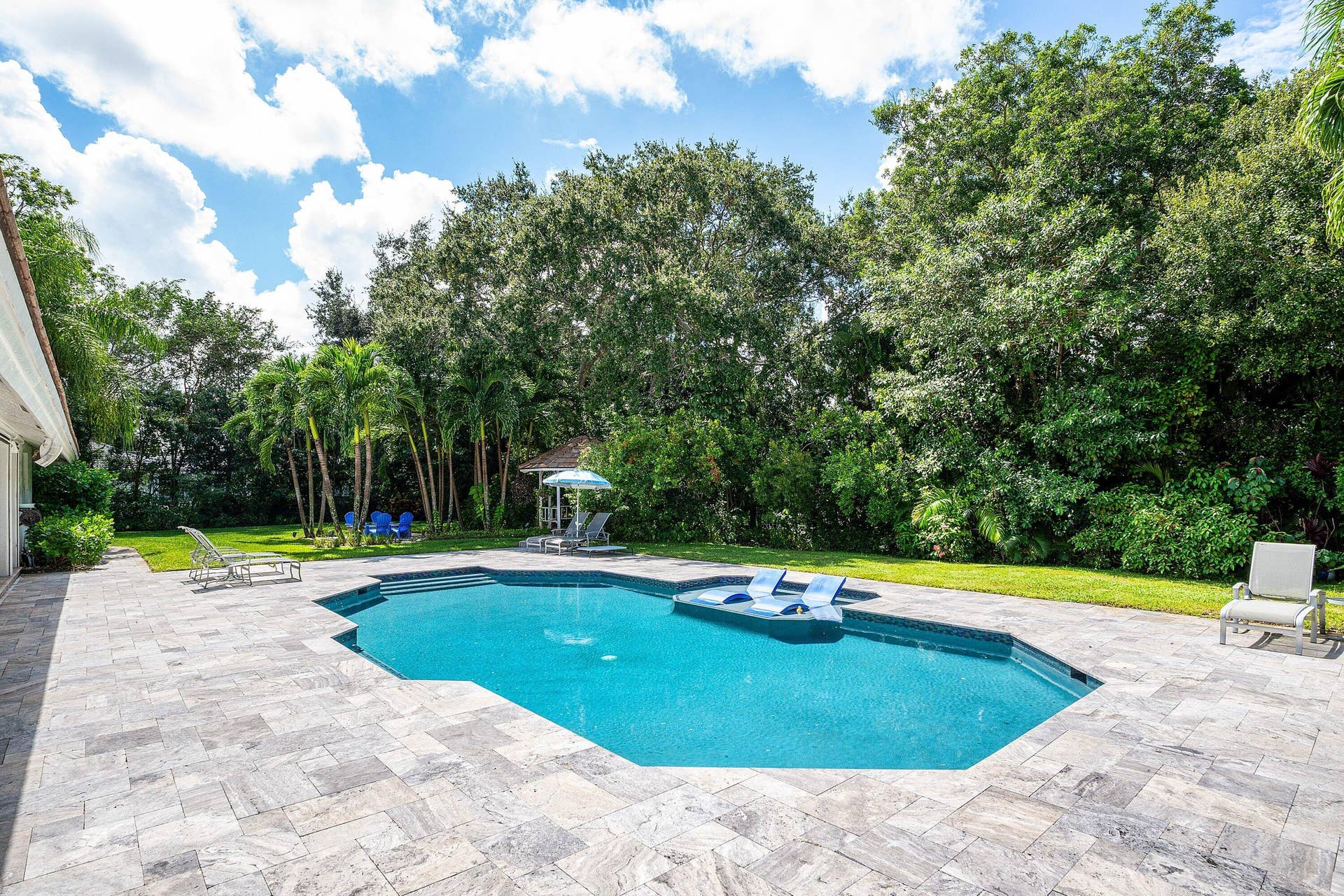 17888 Fieldbrook Circle E, Boca Raton, FL 33496 Pool