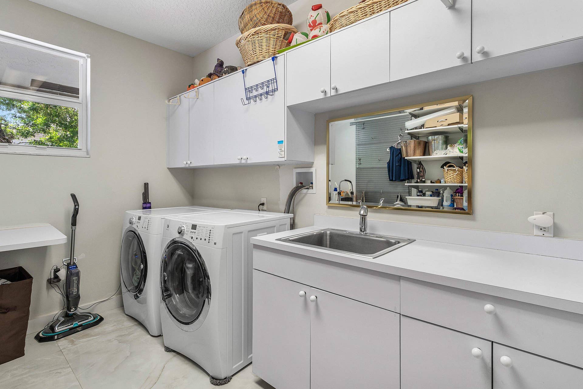 17888 Fieldbrook Circle E, Boca Raton, FL 33496 Laundry