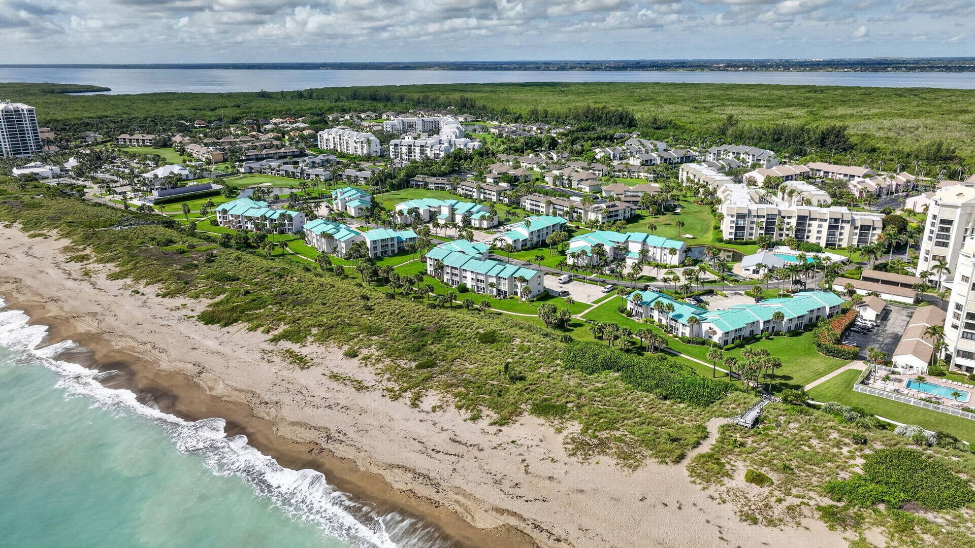 BEAUTIFUL CAPSTAN CONDOS...WITH GREEN ME