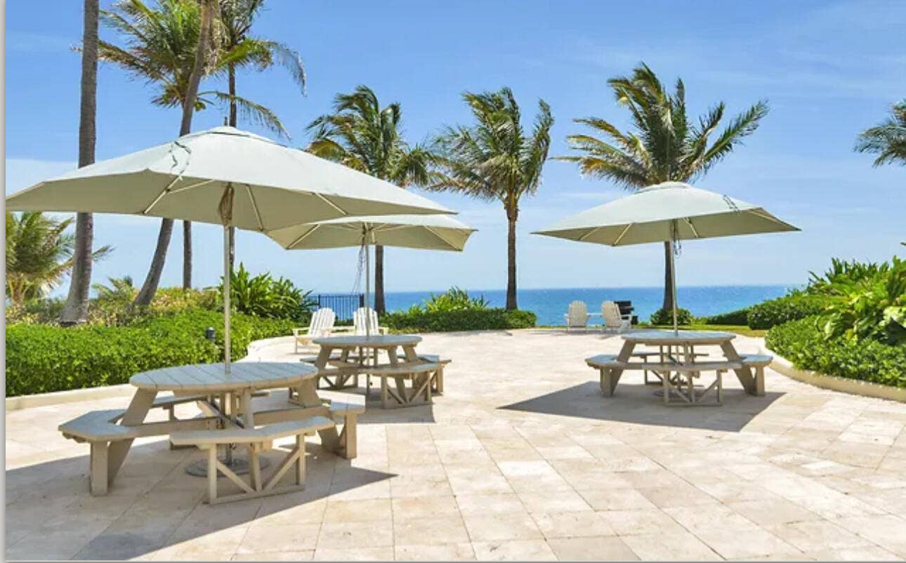550 S Ocean Boulevard, #602, Boca Raton, FL 33432 BBQ Area