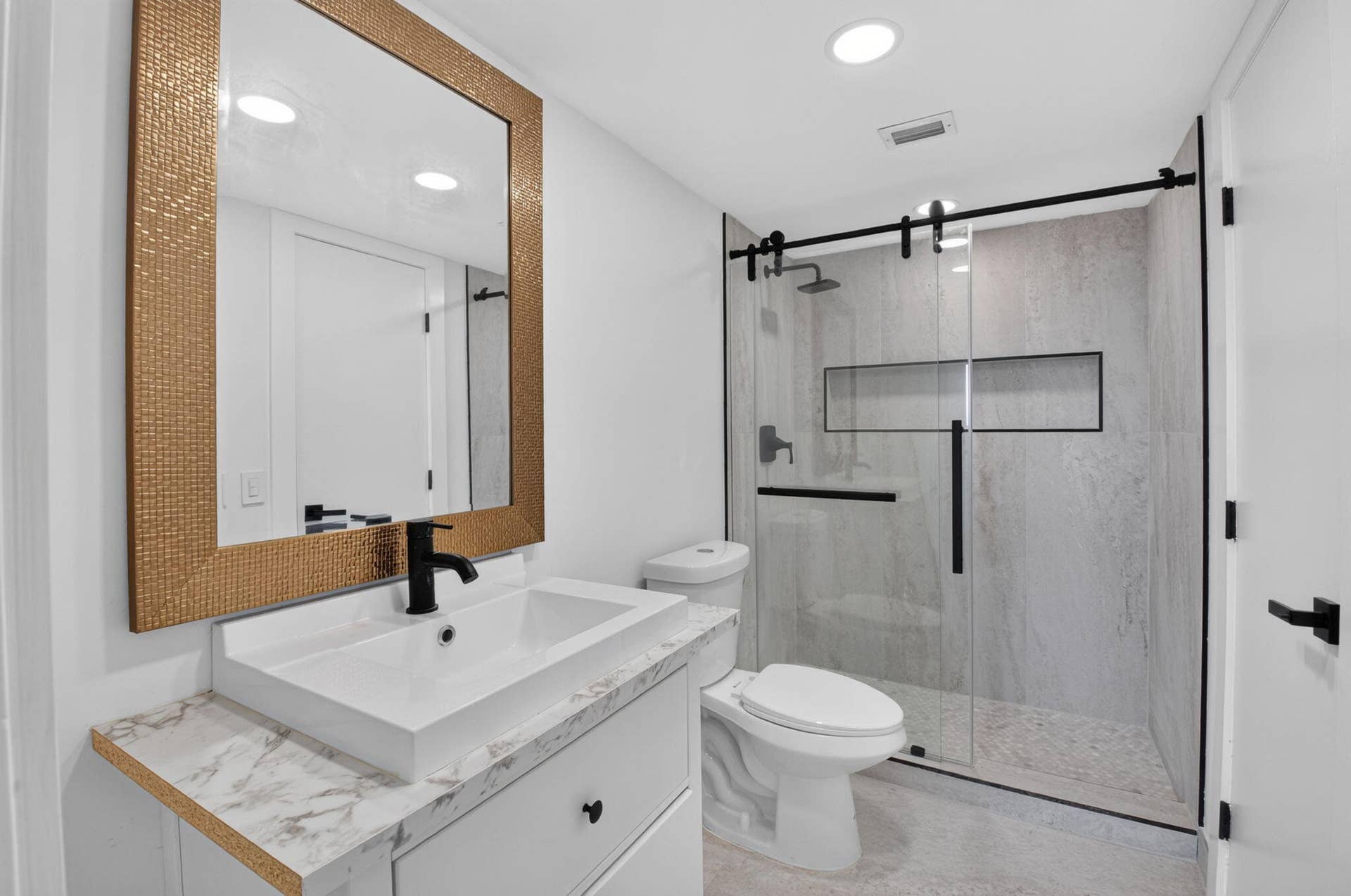 6866 Huntington Lane, #707, Delray Beach, FL 33446 34-web-or-mls-053_DSC_9787