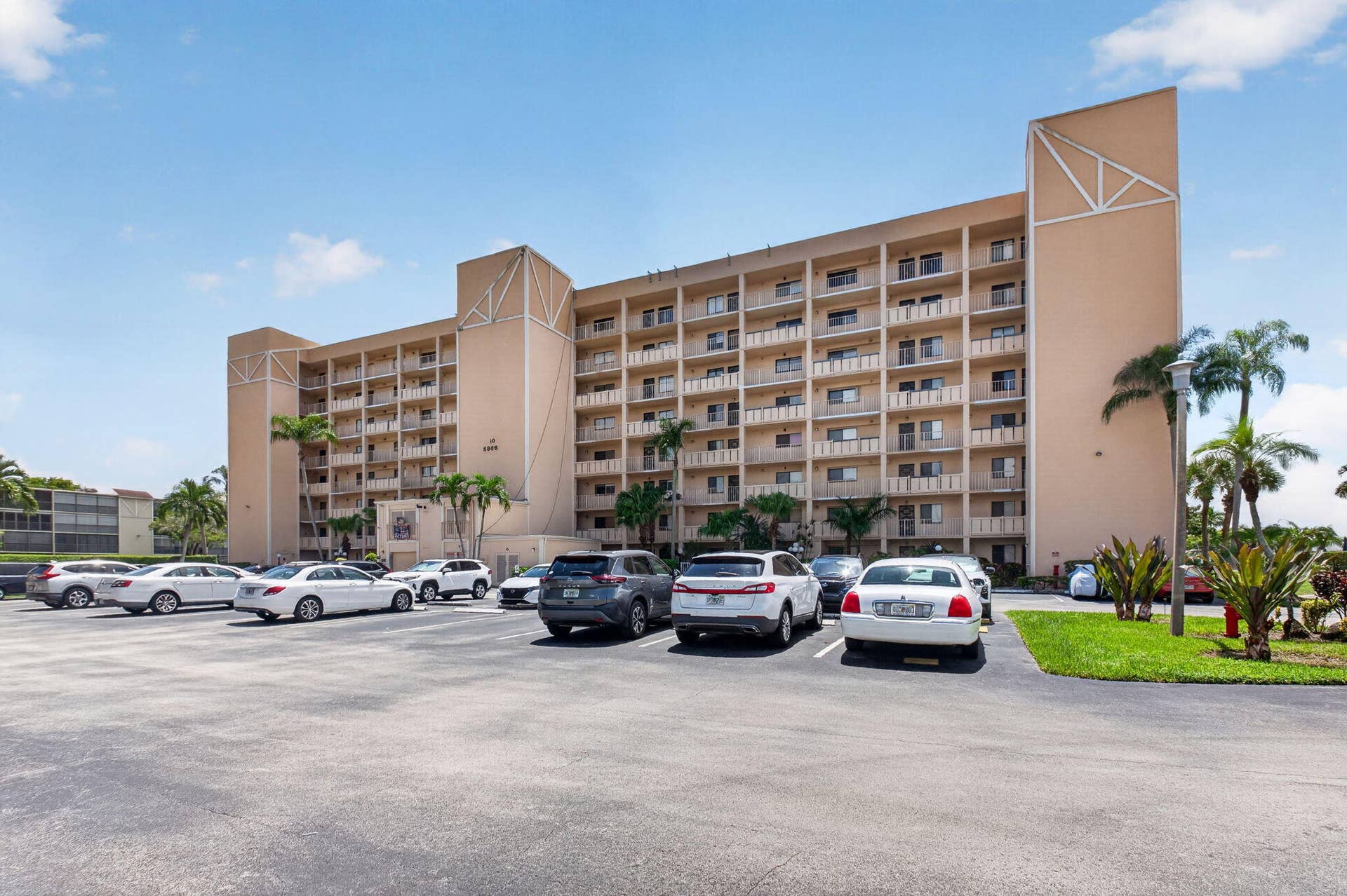 6866 Huntington Lane, #707, Delray Beach, FL 33446 1-web-or-mls-020_DSC_0128
