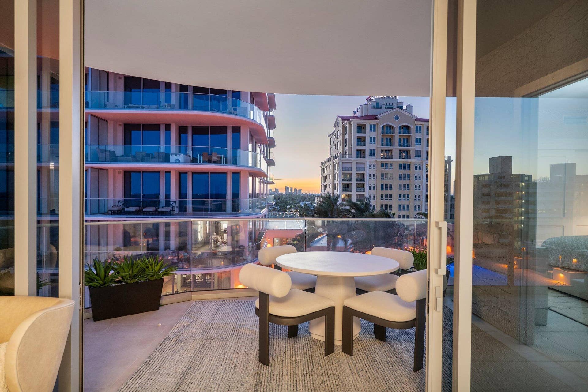 151 N Seabreeze Boulevard, #602, Fort Lauderdale, FL 33304 151 N Seabreeze Blvd Twilights_066