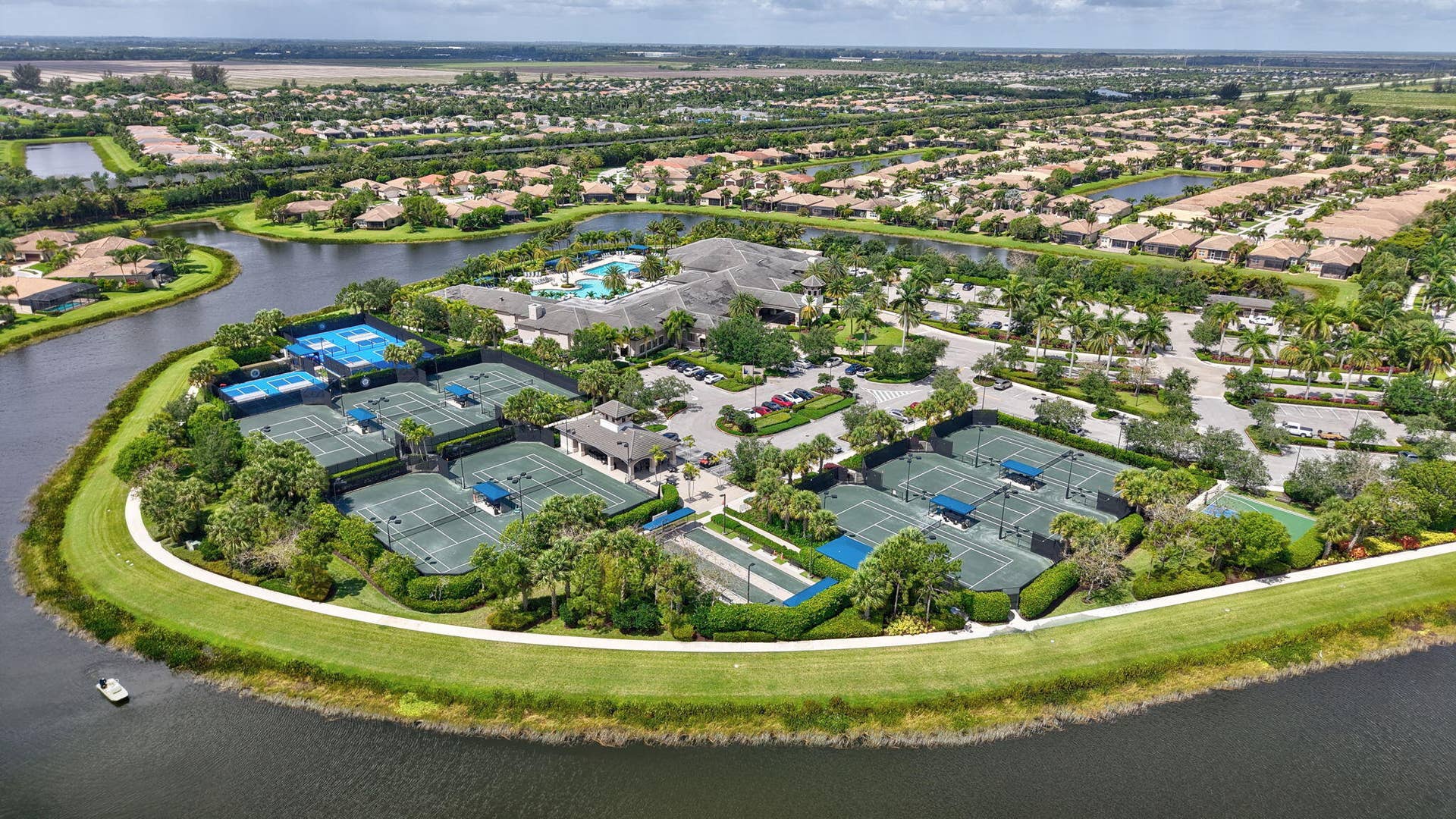12294 CASCADE VALLEY Lane, Boynton Beach, FL 33473 88-web-or-mls-DJI_20260519111657_0310_D_