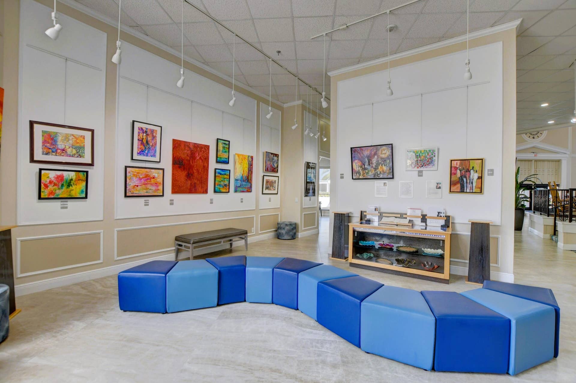96 TILFORD Place E, Deerfield Beach, FL 33442 Clubhouse Art Gallery & Lounge