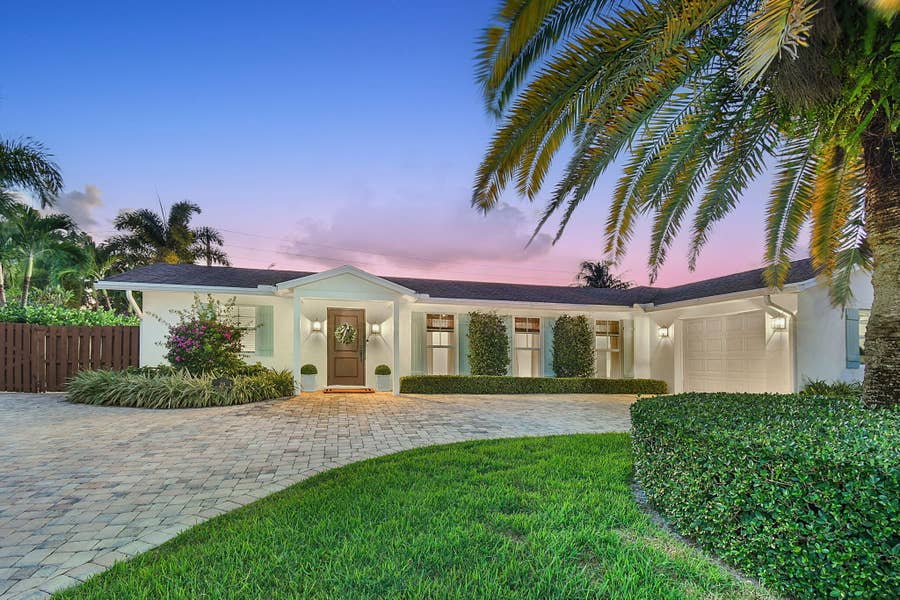 Property photo for 215 GOLFVIEW Drive, Tequesta, FL