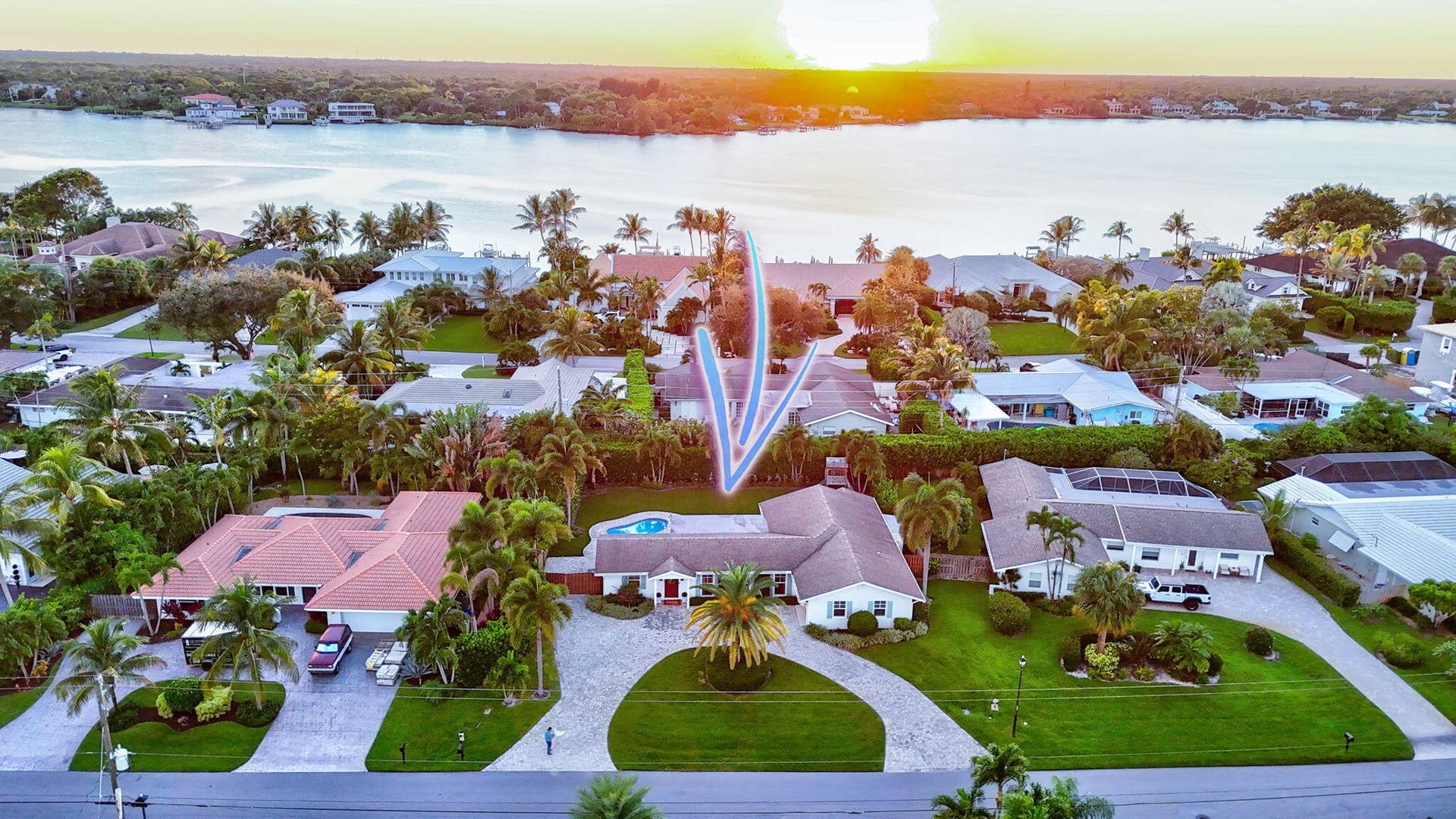 215 GOLFVIEW Drive, Tequesta, FL 33469 AerialArrow