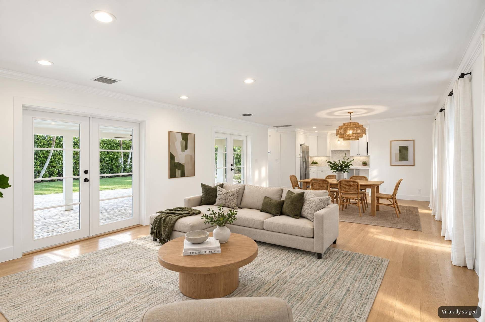 215 GOLFVIEW Drive, Tequesta, FL 33469 VirtuallyStagedFullLiving