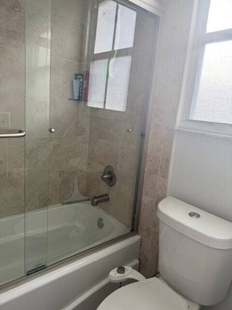 6452 FRENCH ANGEL Terrace, Margate, FL 33063 JackJill Bath2