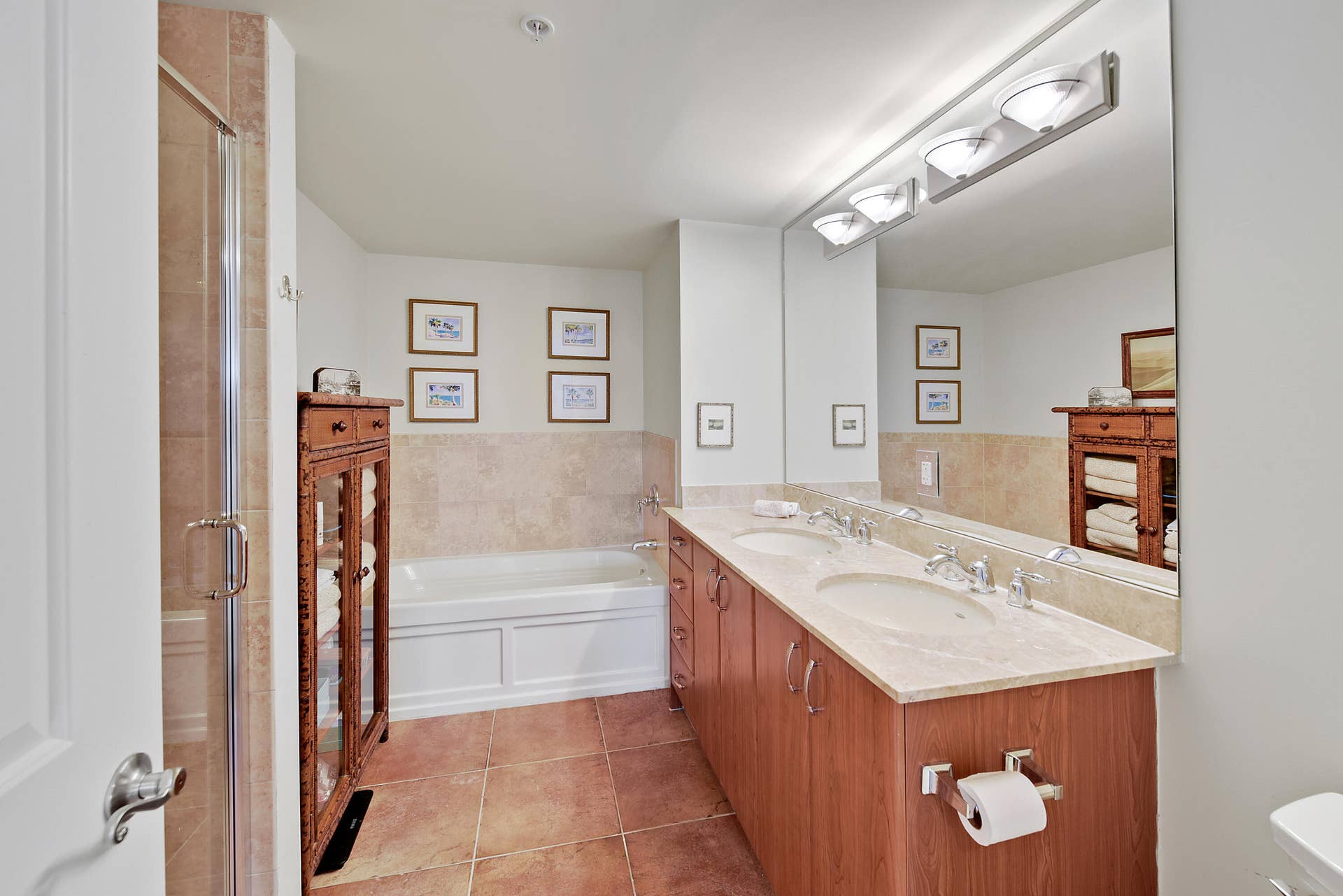 403 S SAPODILLA Avenue, #501, West Palm Beach, FL 33401 Primary Bath