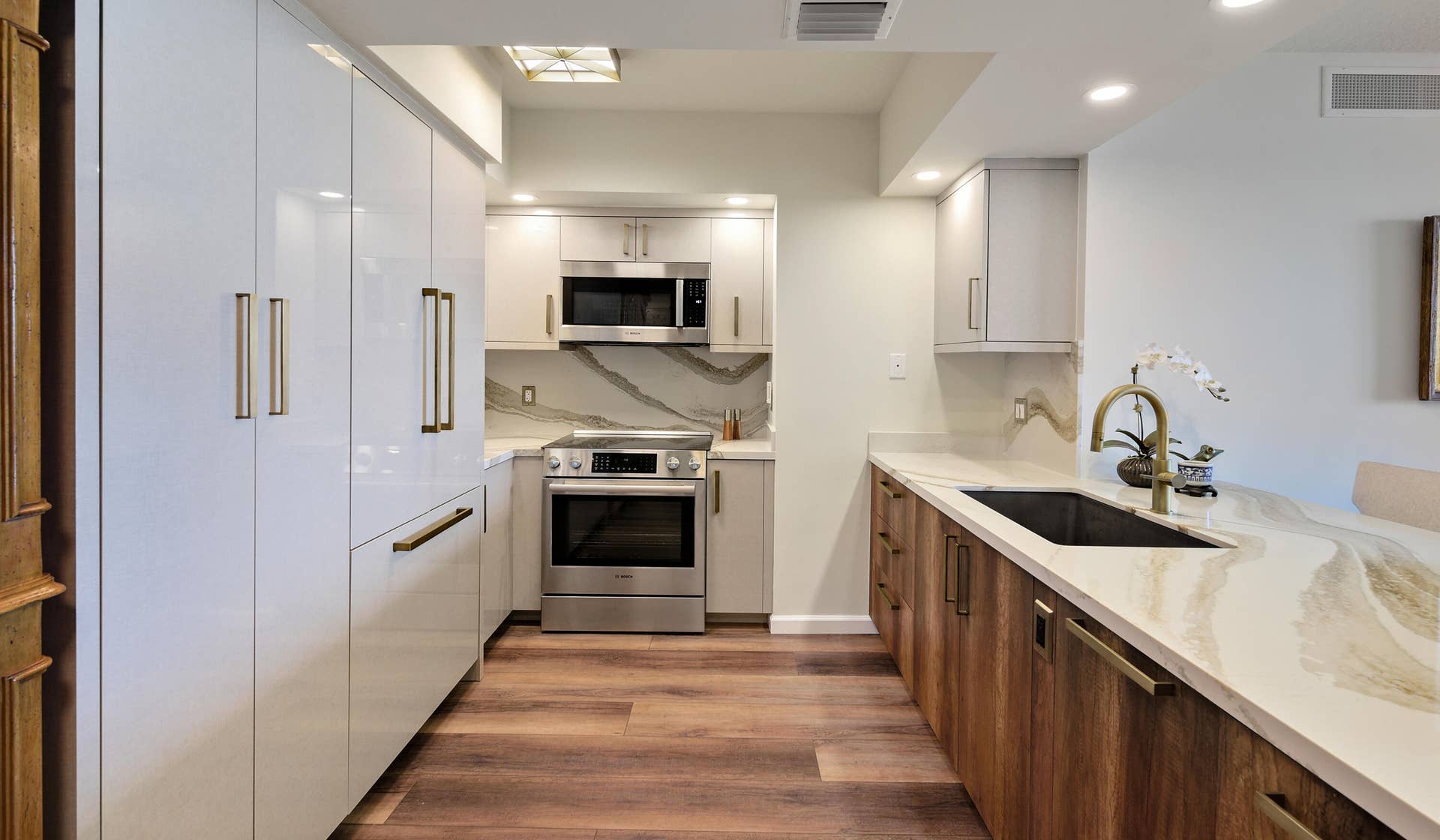 403 S SAPODILLA Avenue, #501, West Palm Beach, FL 33401 Kitchen