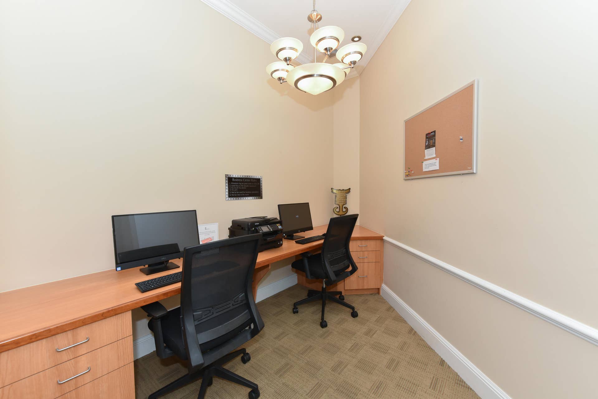 403 S SAPODILLA Avenue, #501, West Palm Beach, FL 33401 Business Center