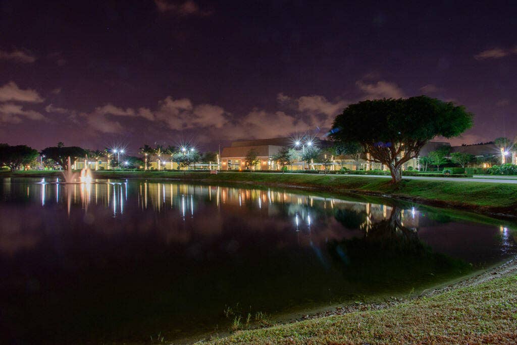 192 Saxony D Terrace, Delray Beach, FL 33446 19-Kings-Point-Clubhouse-Lake-at-Night