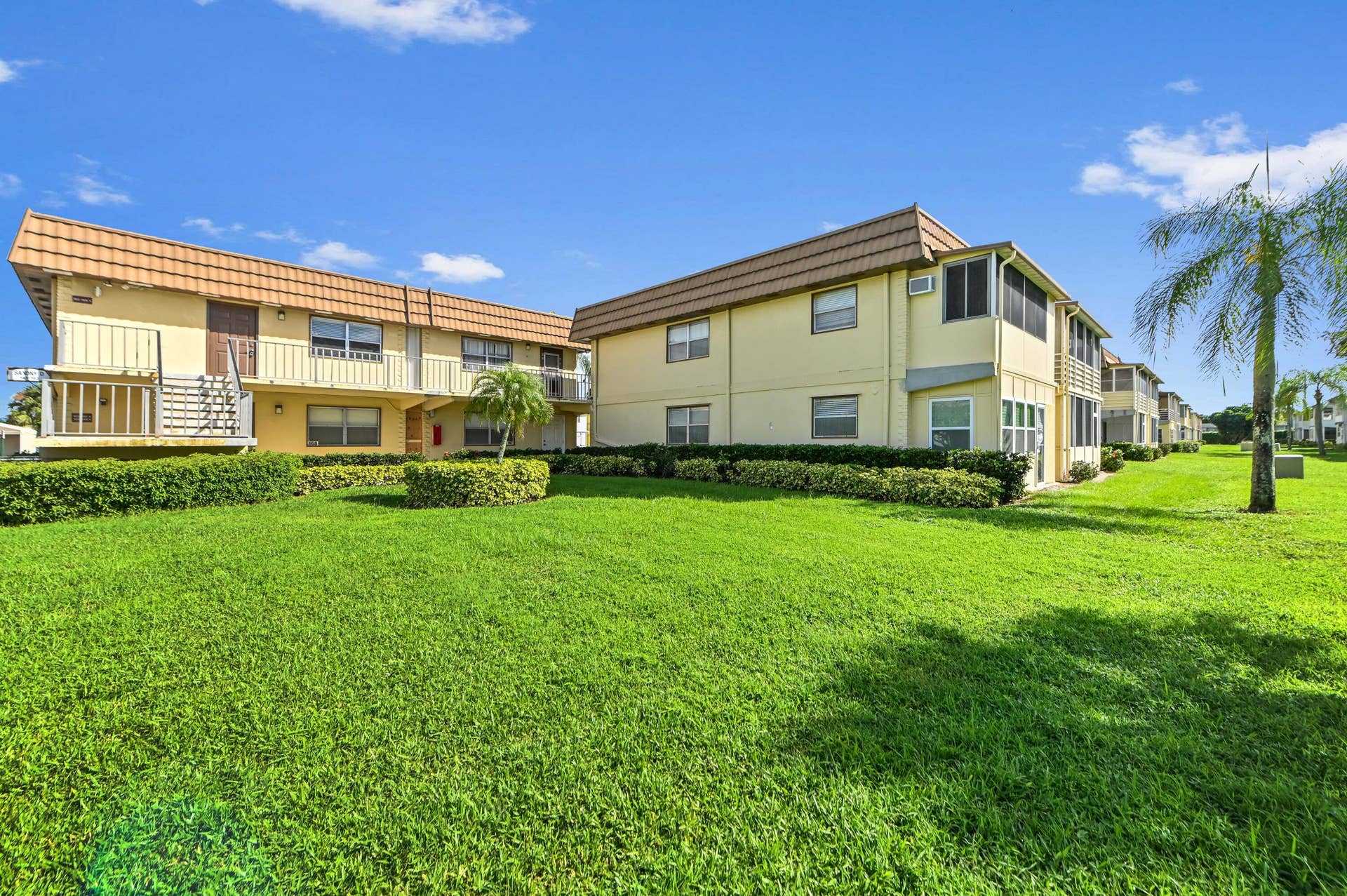 192 Saxony D Terrace, Delray Beach, FL 33446 17_192-Saxony-D_Exterior-2
