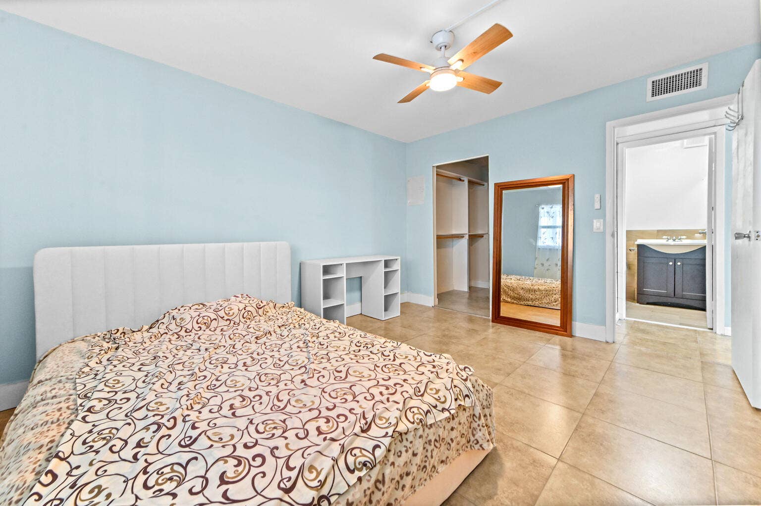 192 Saxony D Terrace, Delray Beach, FL 33446 09_192-Saxony-D_Primary-Bedroom-2