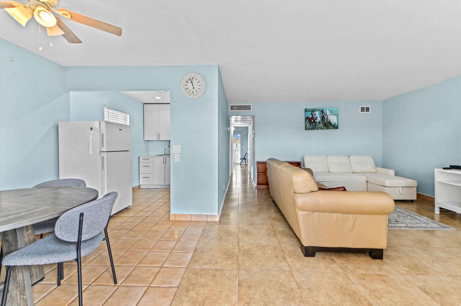 192 Saxony D Terrace, Delray Beach, FL 33446 04_192-Saxony-D_Living-1