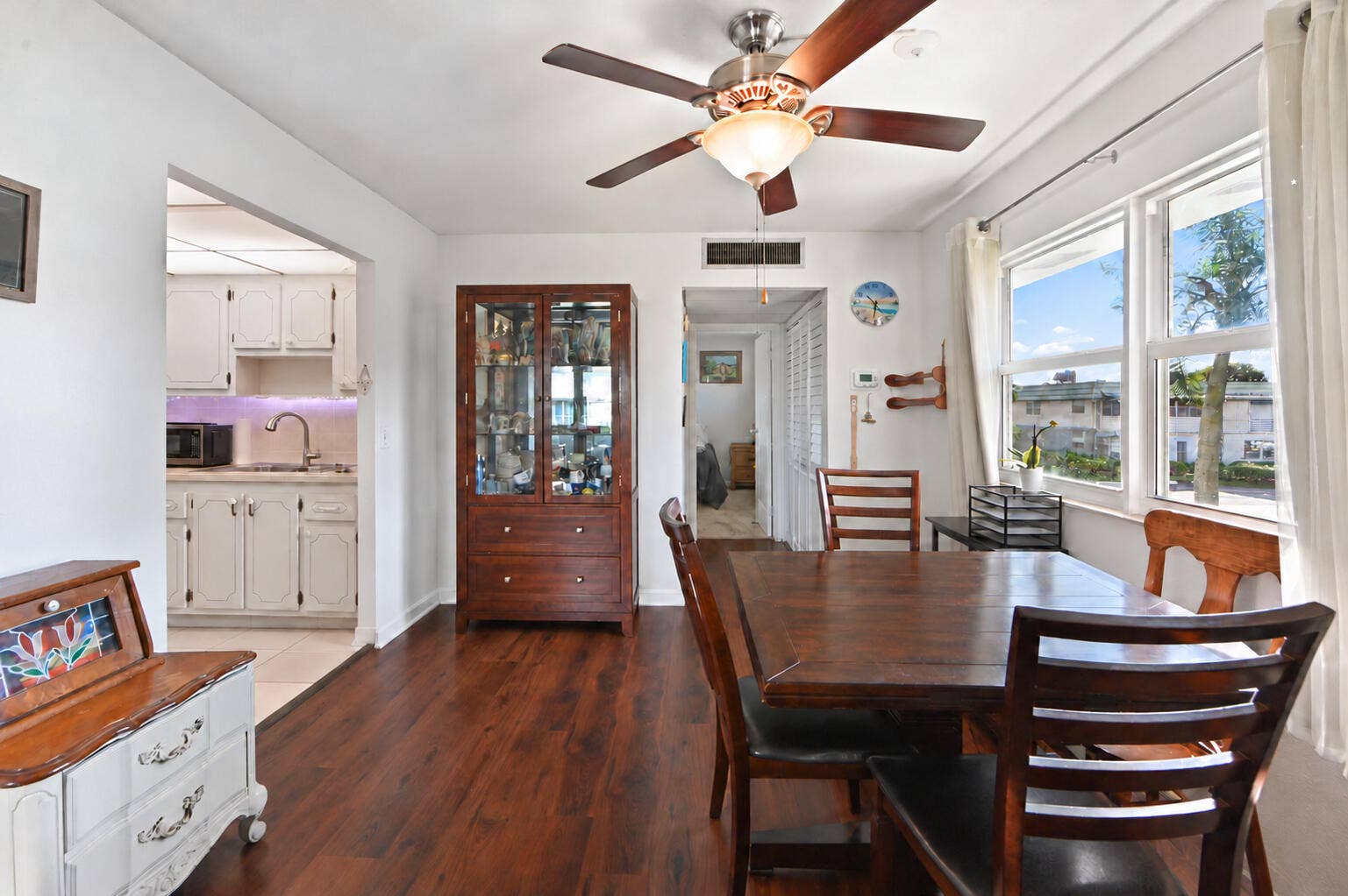 562 Monaco L, Delray Beach, FL 33446 06 - 19 Dining area 01
