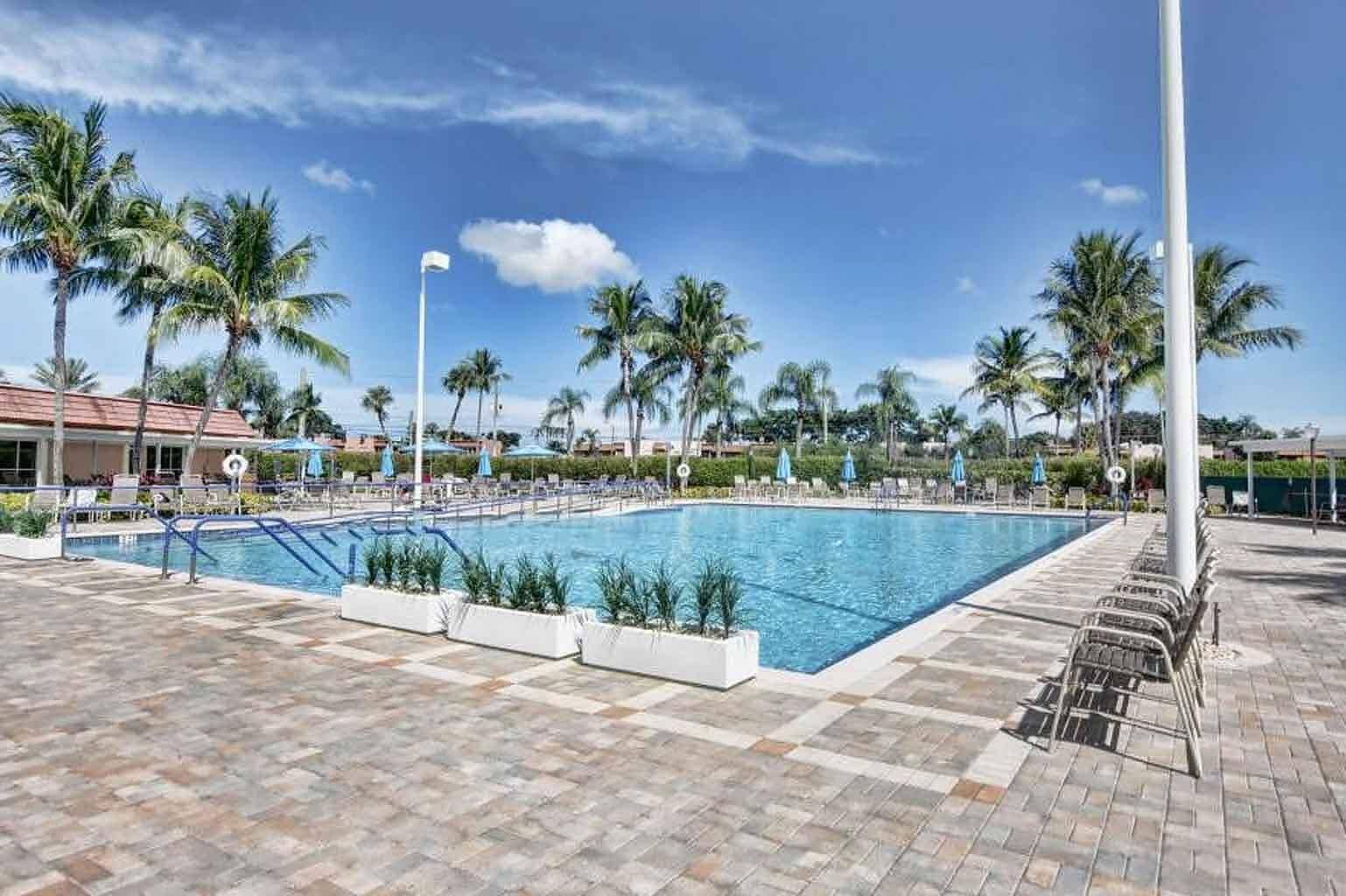562 Monaco L, Delray Beach, FL 33446 18-Kings-Point-Monaco-Outdoor-Pool