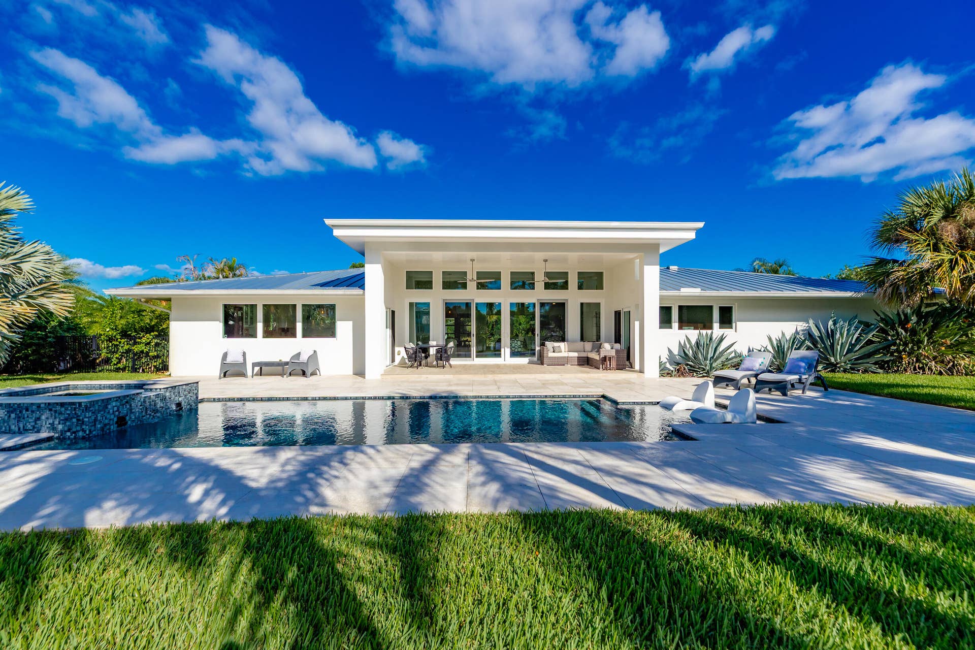 4304 Bethel Creek Drive, Vero Beach, FL 32963 Pool & Spa