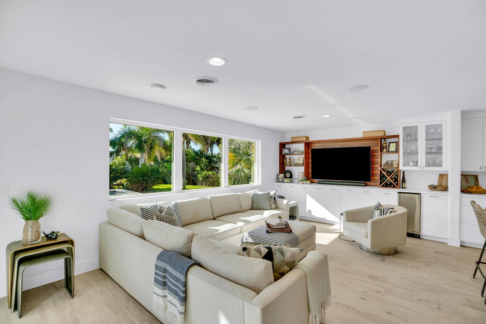 4304 Bethel Creek Drive, Vero Beach, FL 32963 Family Room