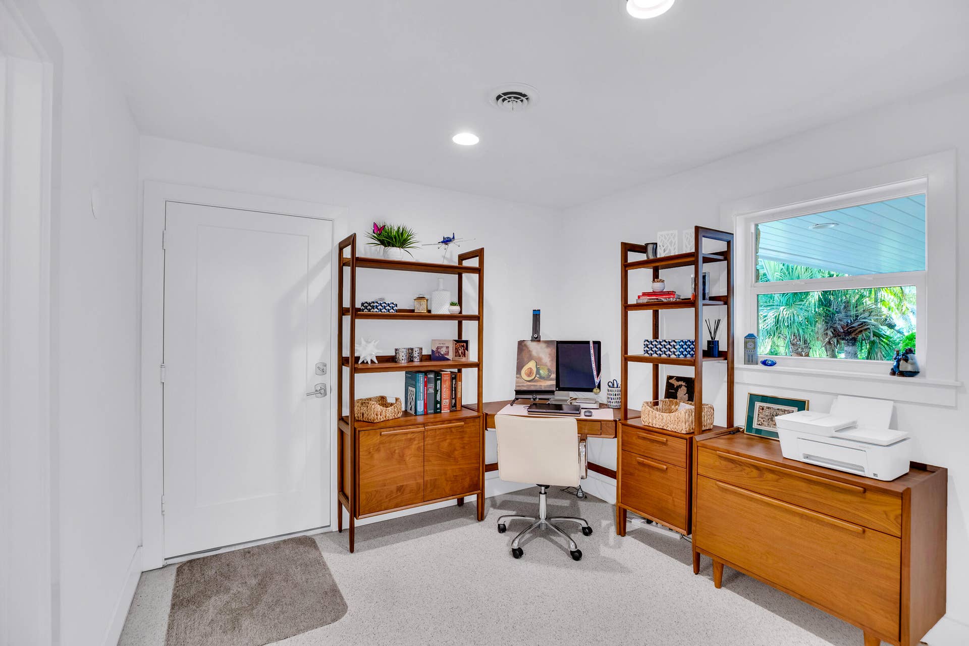 4304 Bethel Creek Drive, Vero Beach, FL 32963 Den/Office