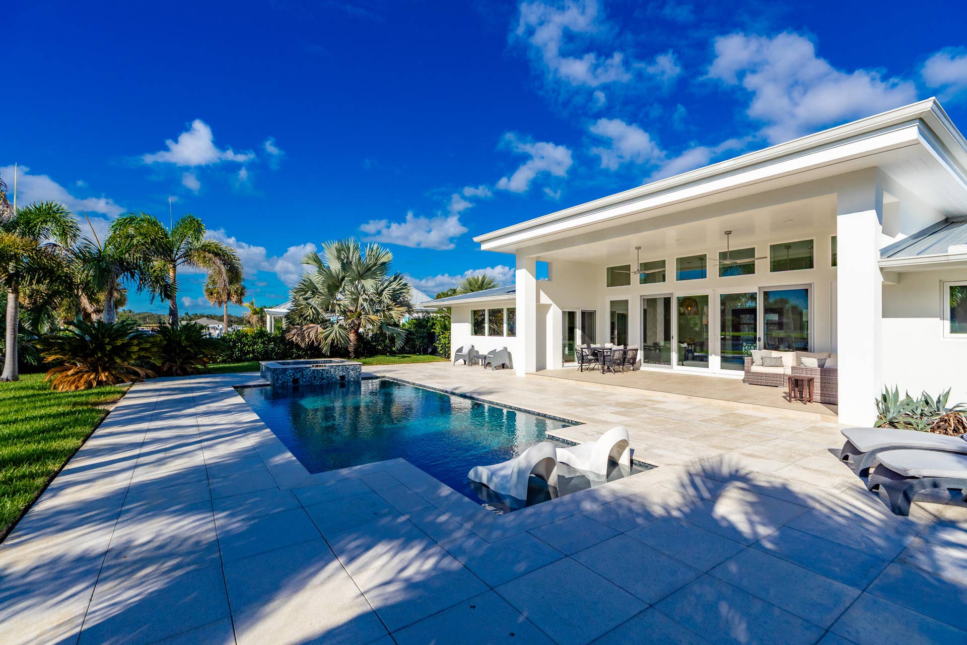 4304 Bethel Creek Drive, Vero Beach, FL 32963 Pool & Spa