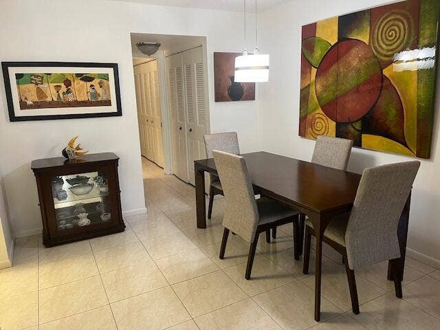 300 WINDSOR M, #M, West Palm Beach, FL 33417 Dining Area