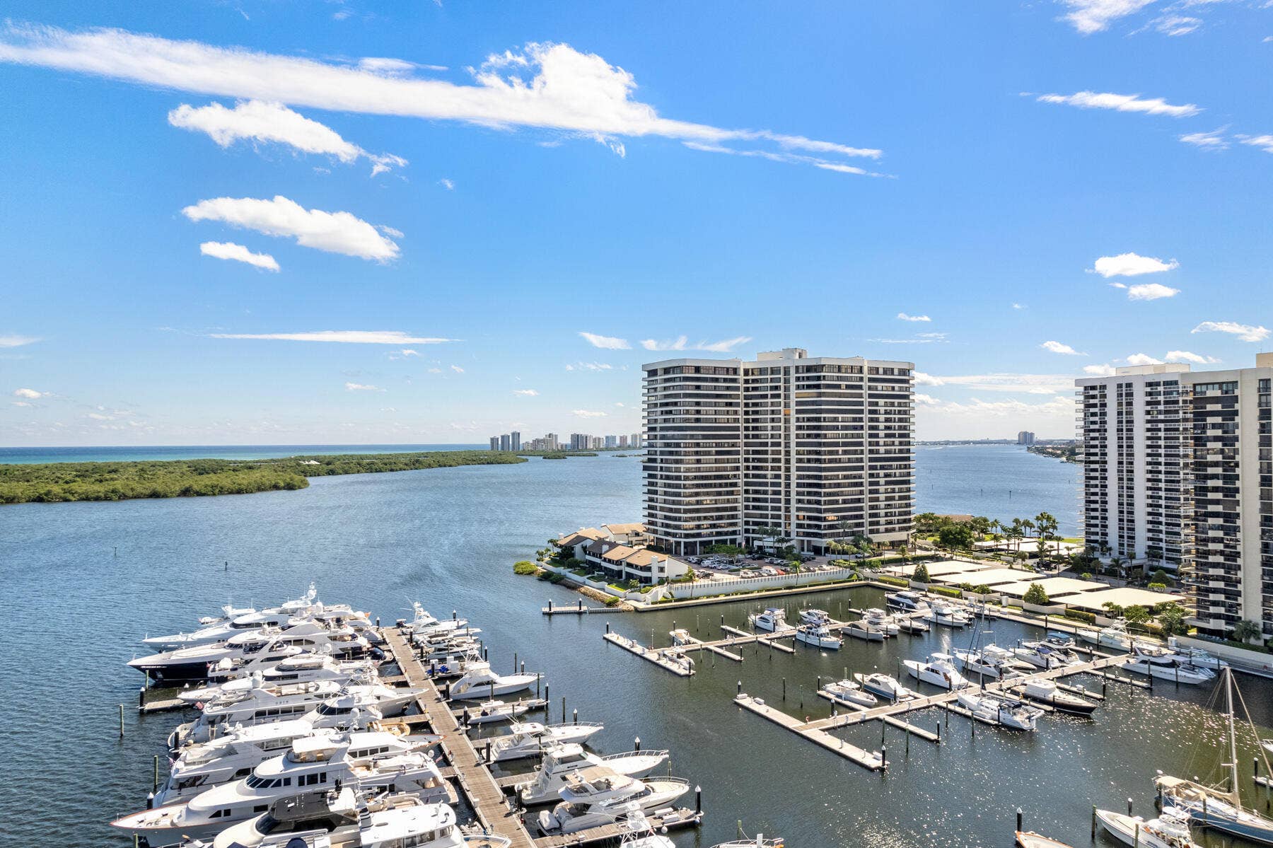 100 LAKESHORE Drive, #454, North Palm Beach, FL 33408 100Lkshre_2151_46_MLS