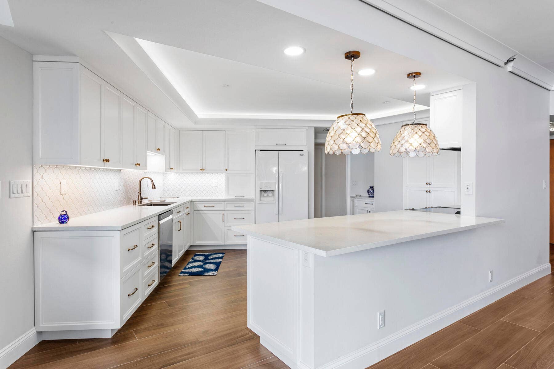 100 LAKESHORE Drive, #454, North Palm Beach, FL 33408 Kitchen
