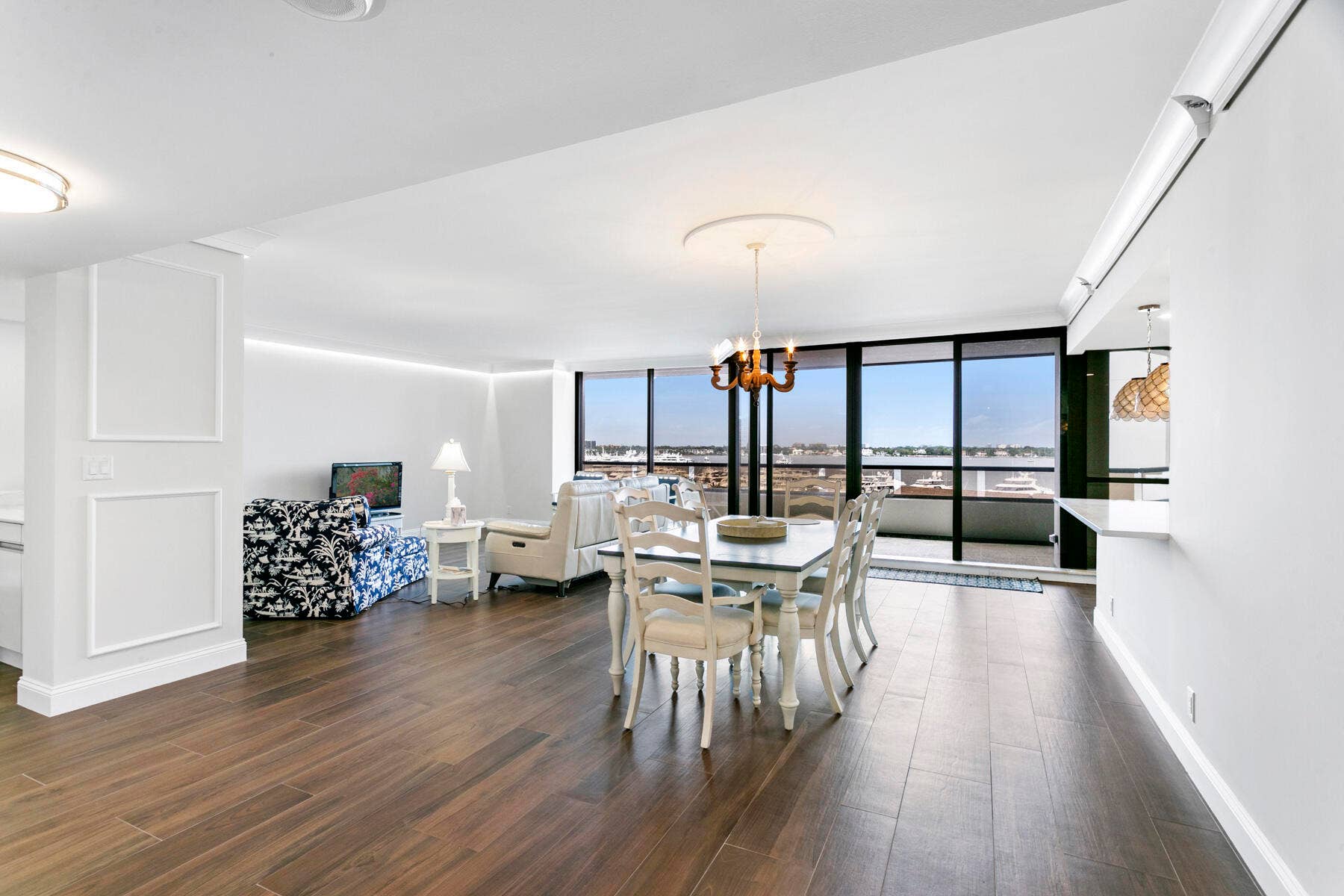 100 LAKESHORE Drive, #454, North Palm Beach, FL 33408 Dining Room