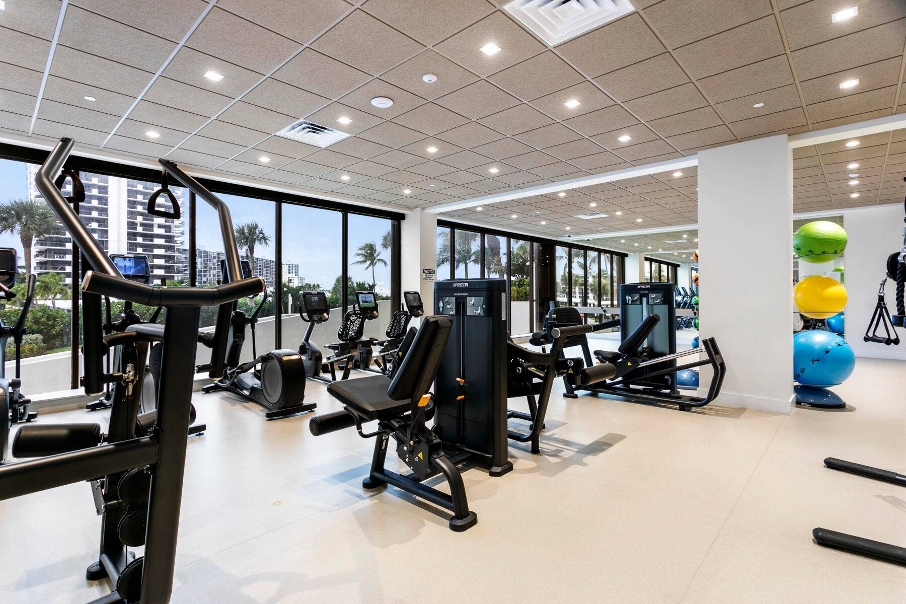 100 LAKESHORE Drive, #454, North Palm Beach, FL 33408 Fitness Center