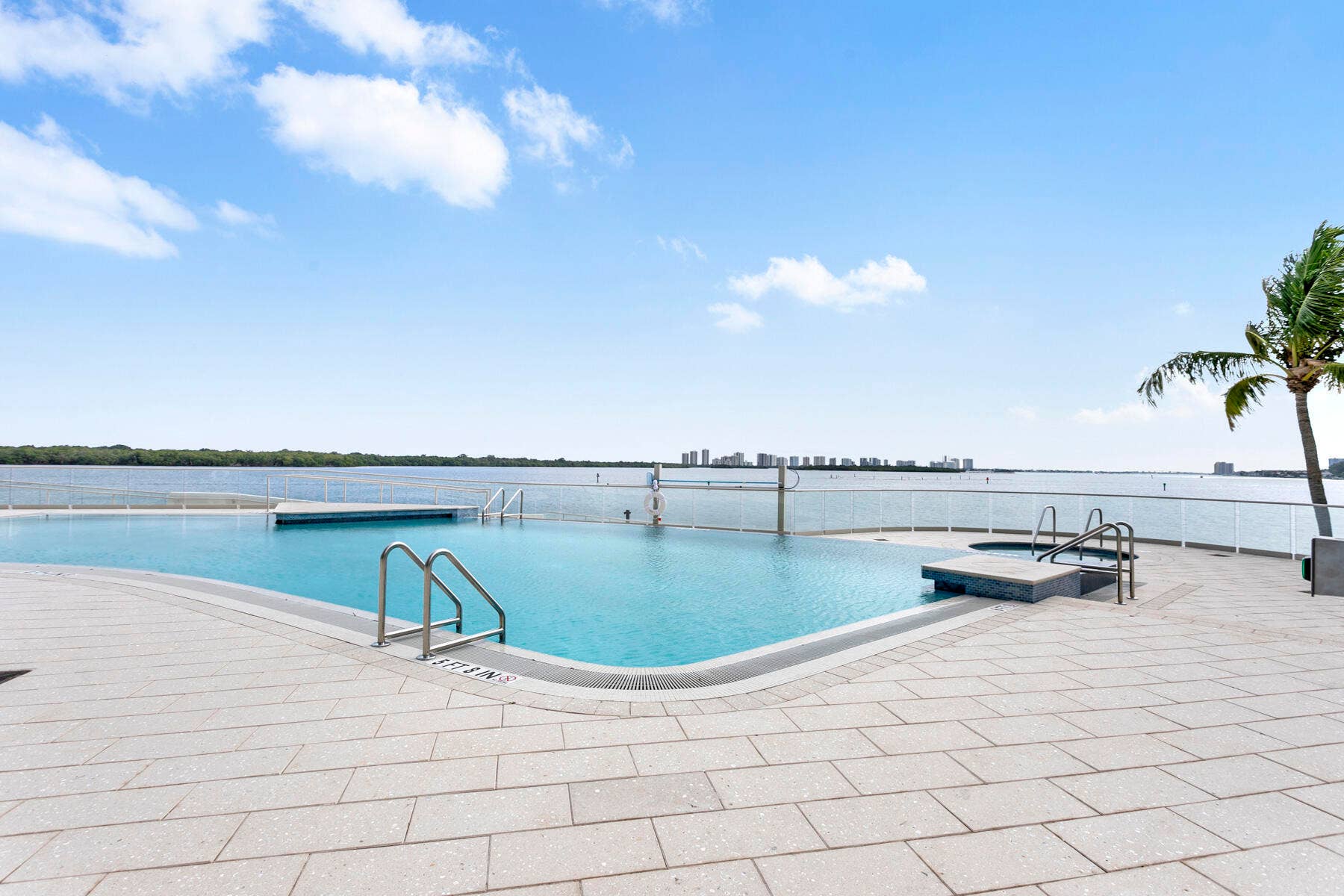100 LAKESHORE Drive, #454, North Palm Beach, FL 33408 Pool