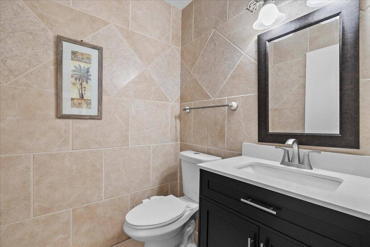 8059 ROSE MARIE Avenue E, Boynton Beach, FL 33472 15-JLC_6475