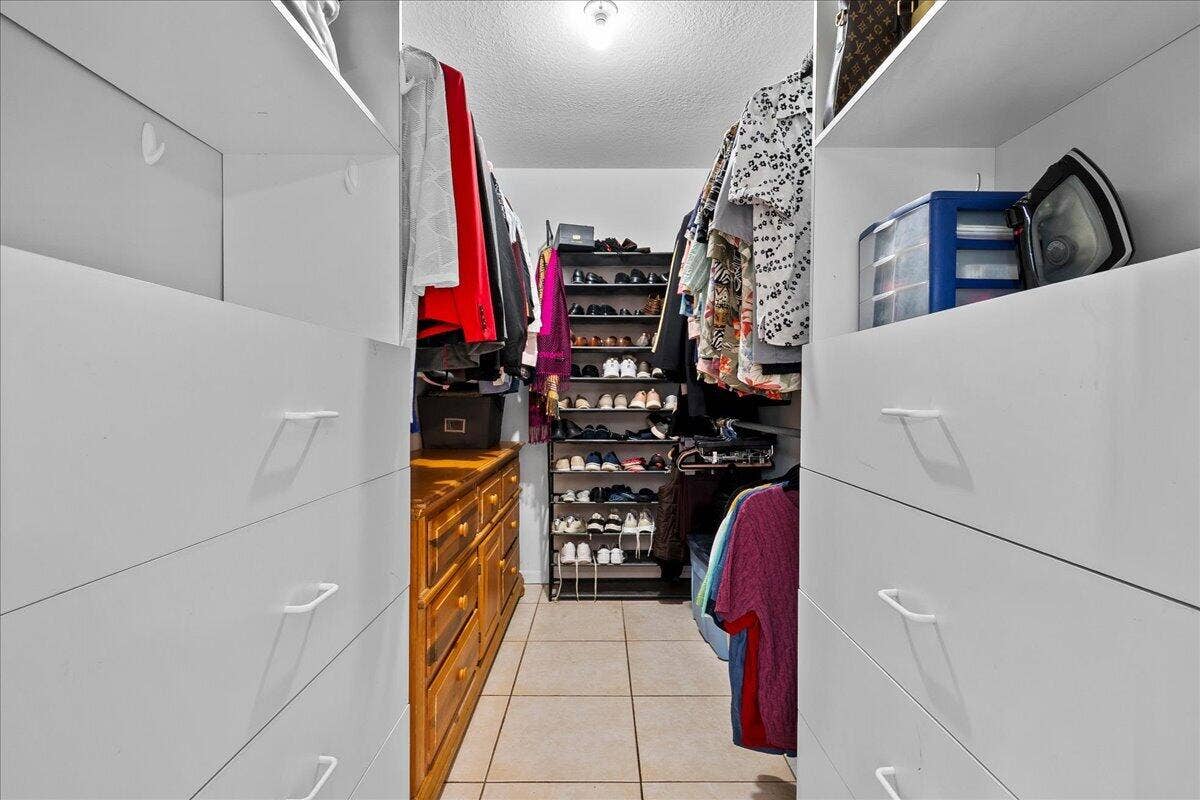 8059 ROSE MARIE Avenue E, Boynton Beach, FL 33472 26-JLC_6515