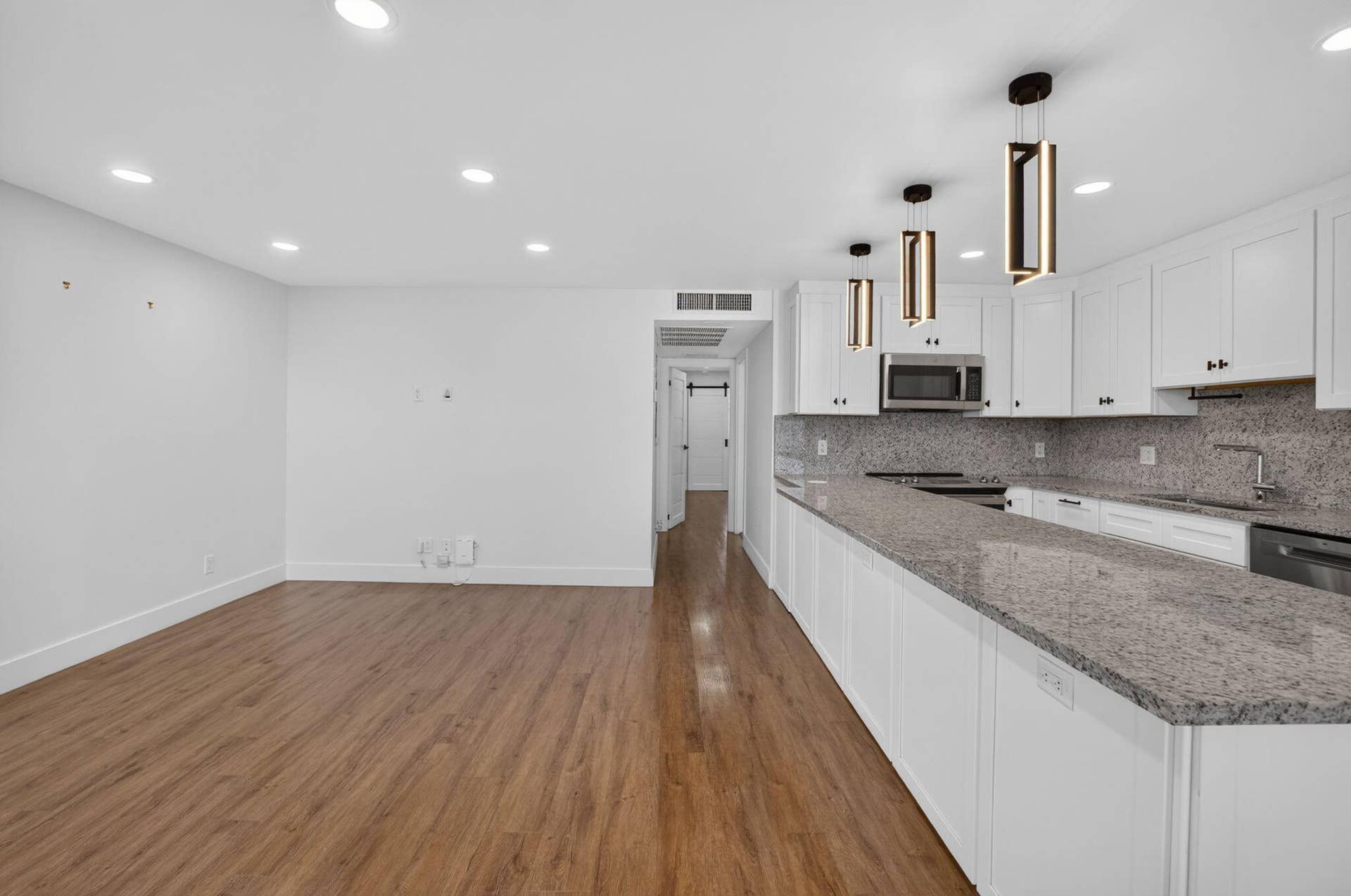 3005 Guildford A, Boca Raton, FL 33434 3-web-or-mls-DSC_5037