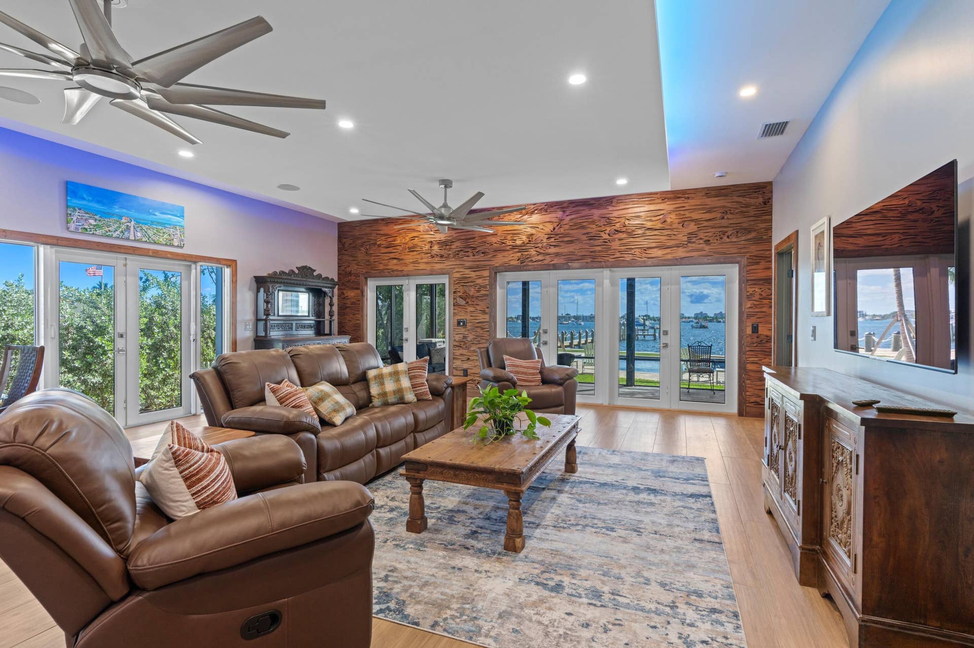 257 E 23rd Street, Riviera Beach, FL 33404 DSC04320.jpg-SMALL