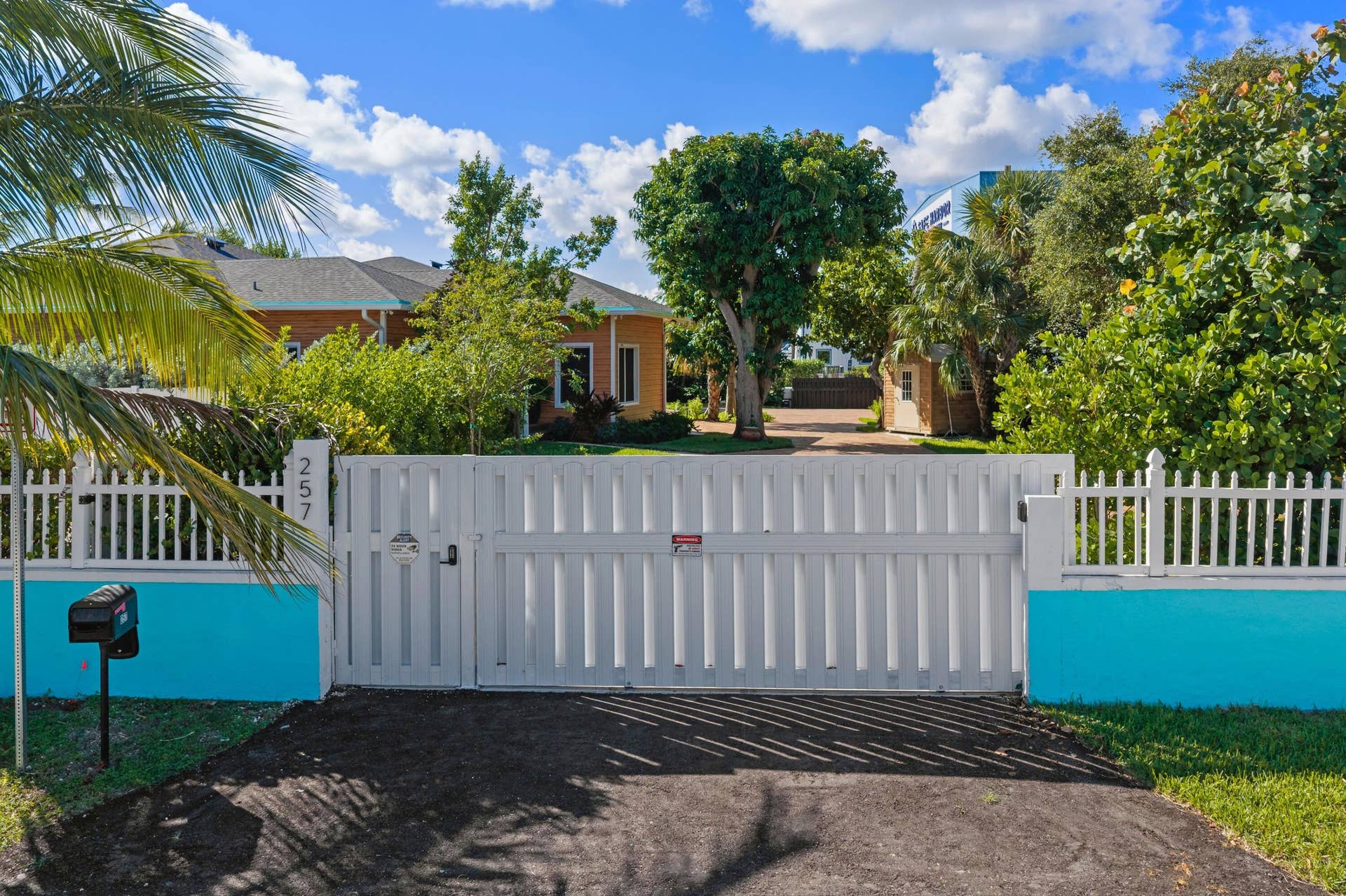 256 E 22nd Court, Riviera Beach, FL 33404 DJI_20261014103118_0086_D-Edit.jpg-SMALL