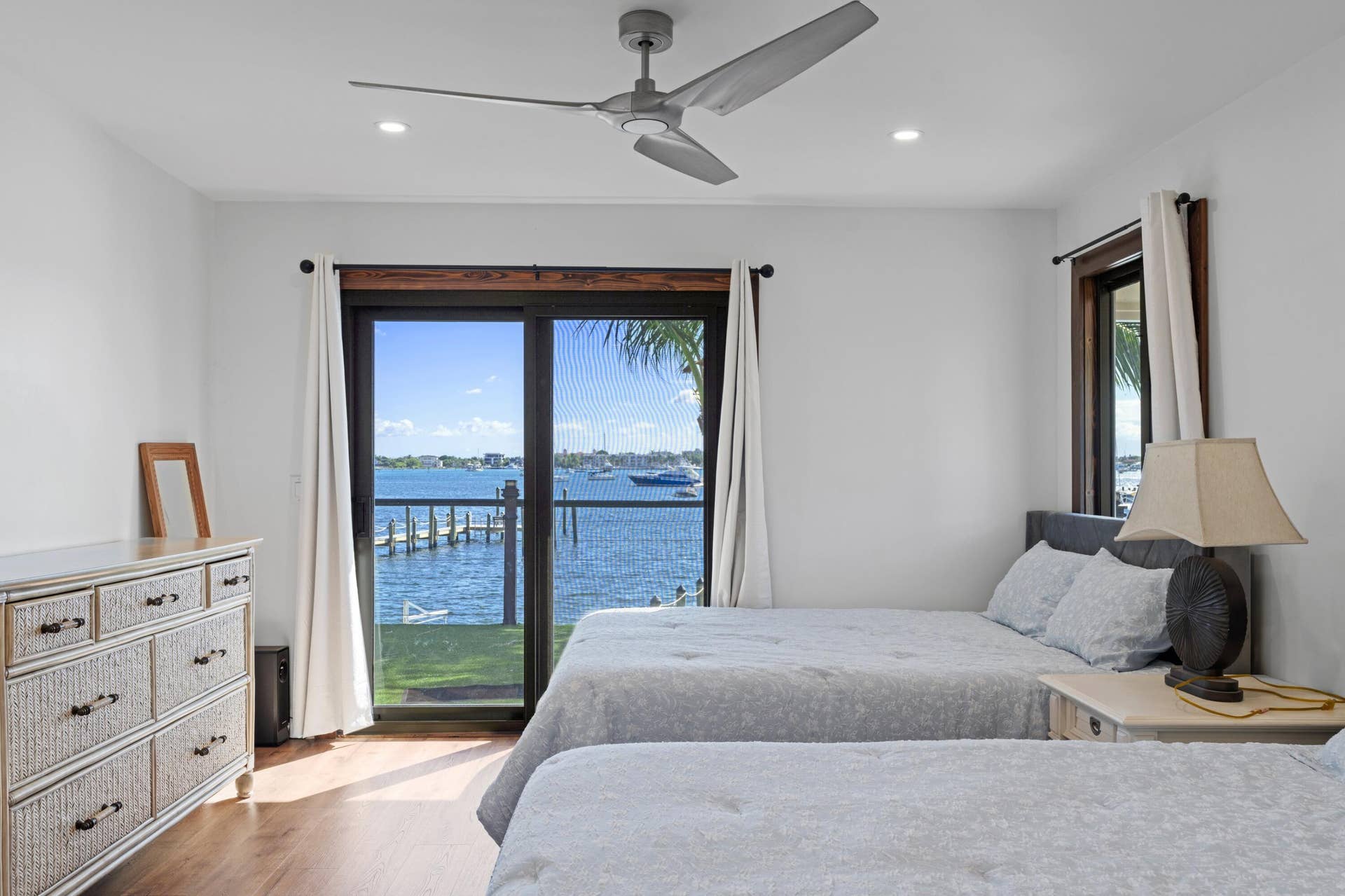 256 E 22nd Court, Riviera Beach, FL 33404 DSC04055.jpg-SMALL