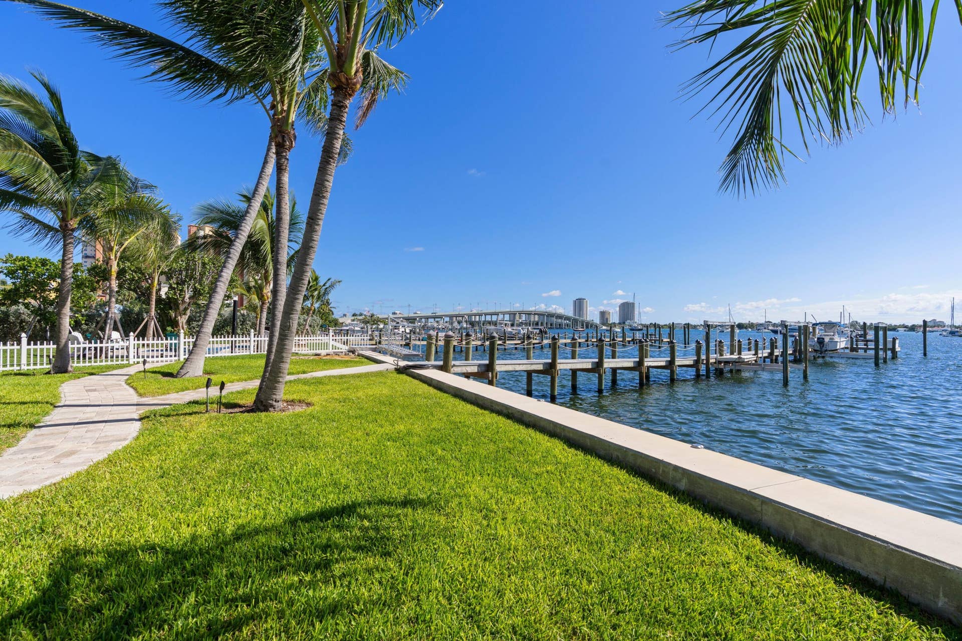 256 E 22nd Court, Riviera Beach, FL 33404 DSC04213.jpg-SMALL