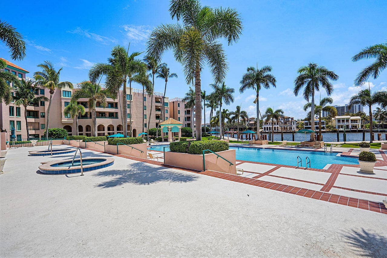 100 SE 5th Avenue, #414, Boca Raton, FL 33432 5