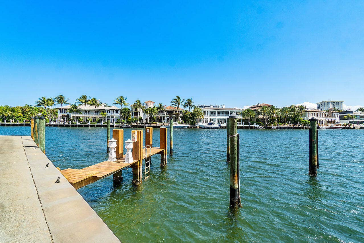 100 SE 5th Avenue, #414, Boca Raton, FL 33432 21