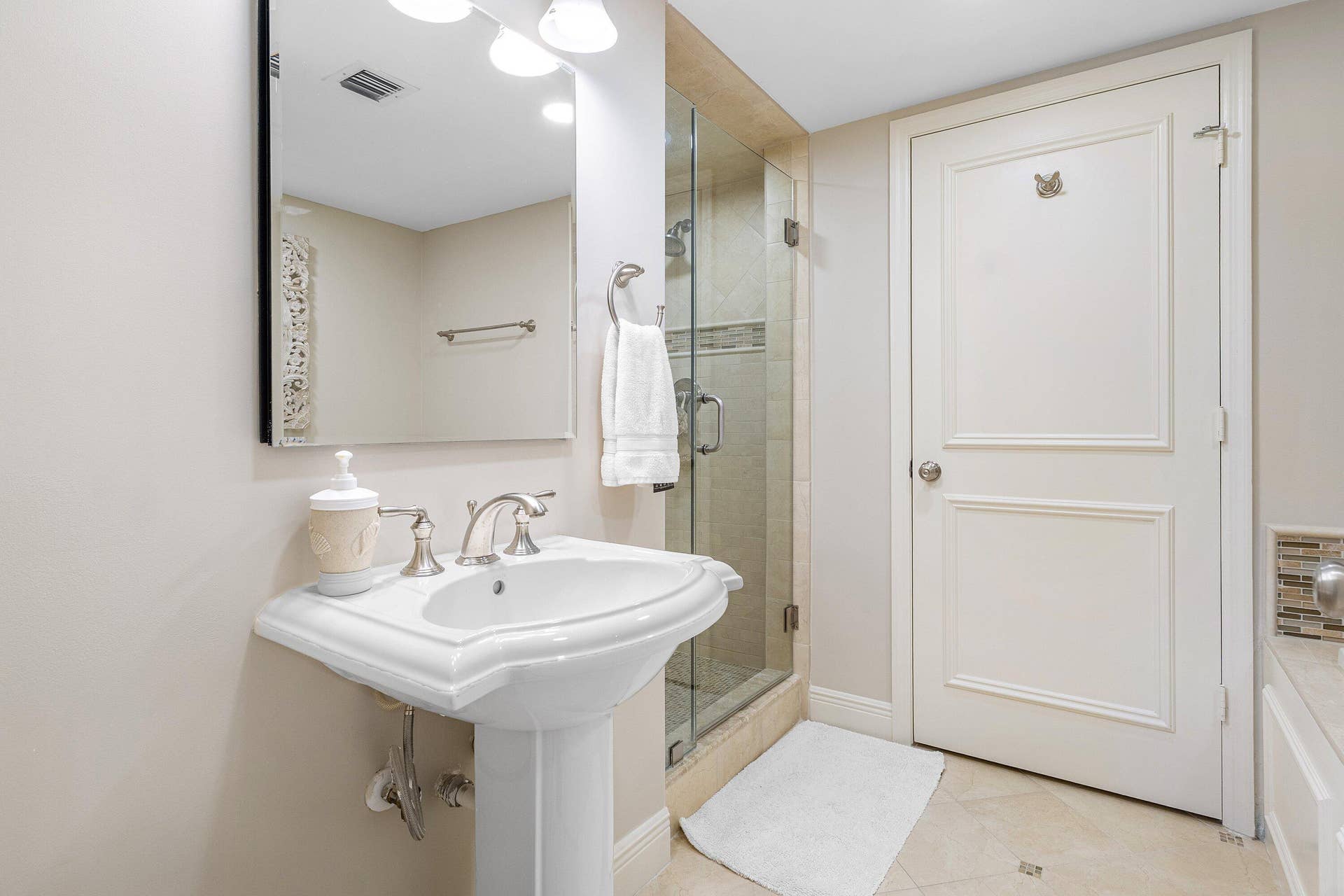 100 SE 5th Avenue, #414, Boca Raton, FL 33432 025-100Southeast5thAvenue-BocaRaton-FL-3