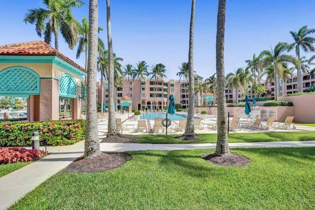 100 SE 5th Avenue, #414, Boca Raton, FL 33432 9