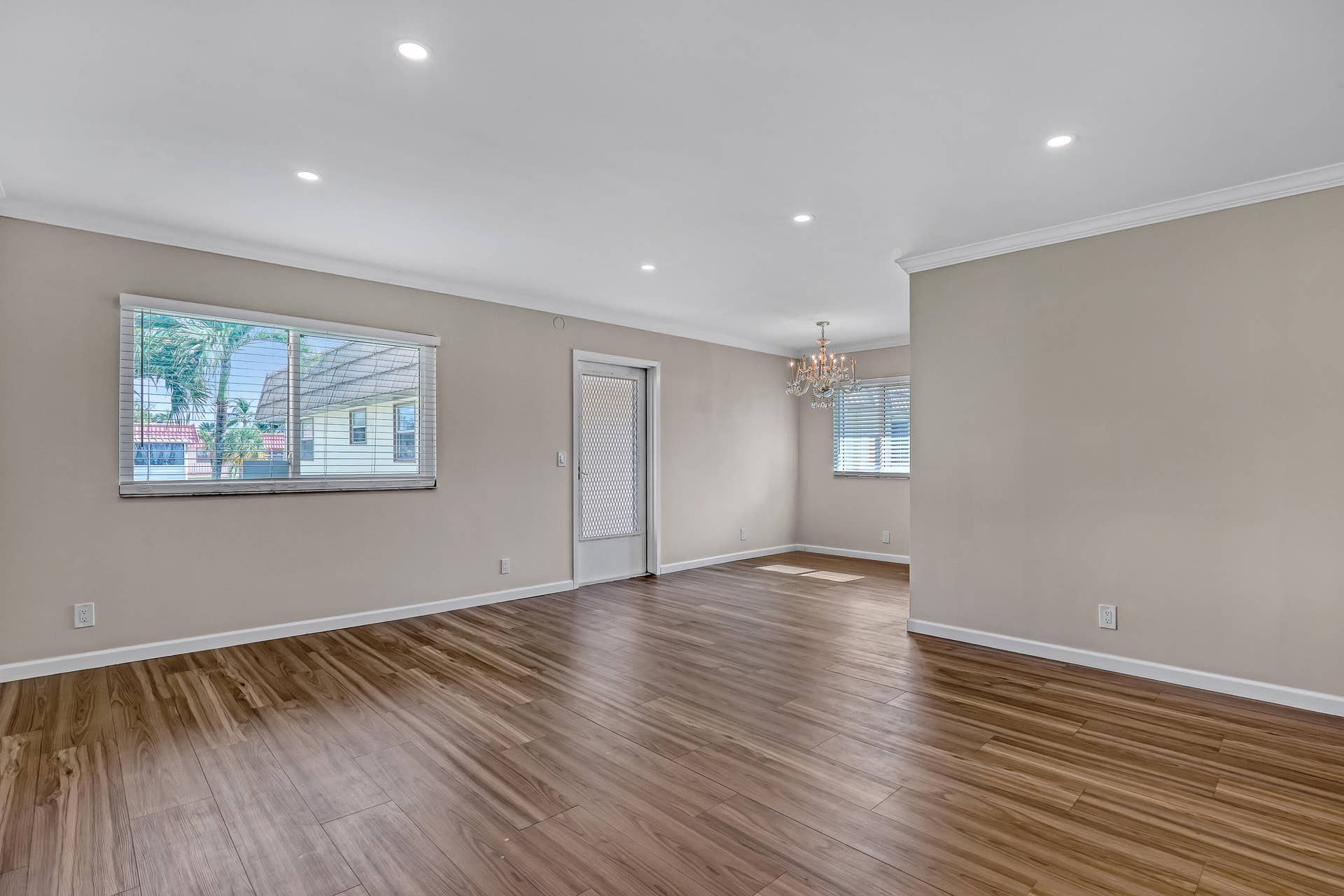 81 Saxony B, #81, Delray Beach, FL 33446 Living Room